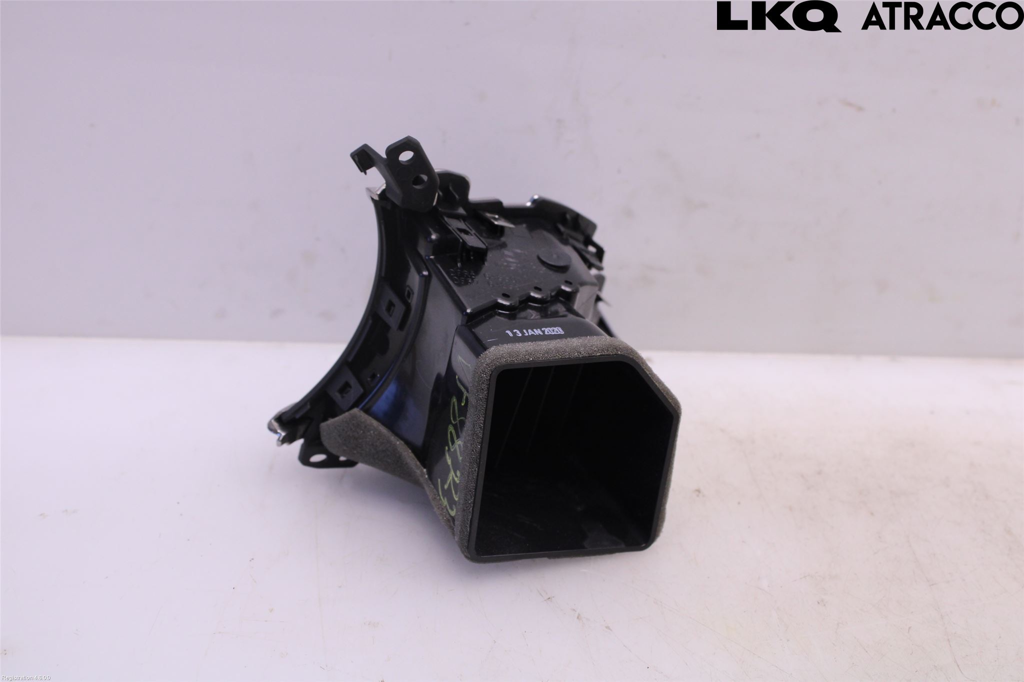 Mazda CX-30 20- Defrosterkanal-Munstycke