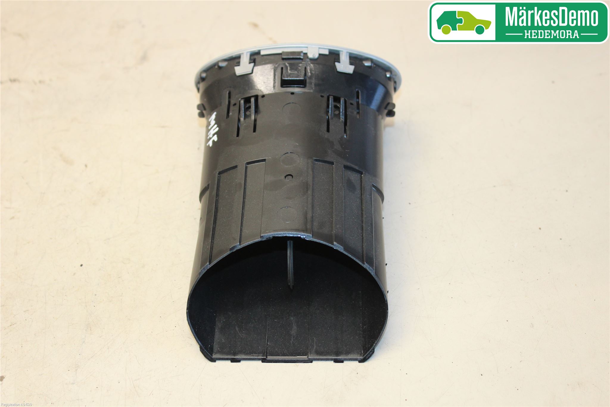 Ford FOCUS     04-07 Defrosterkanal-Munstycke