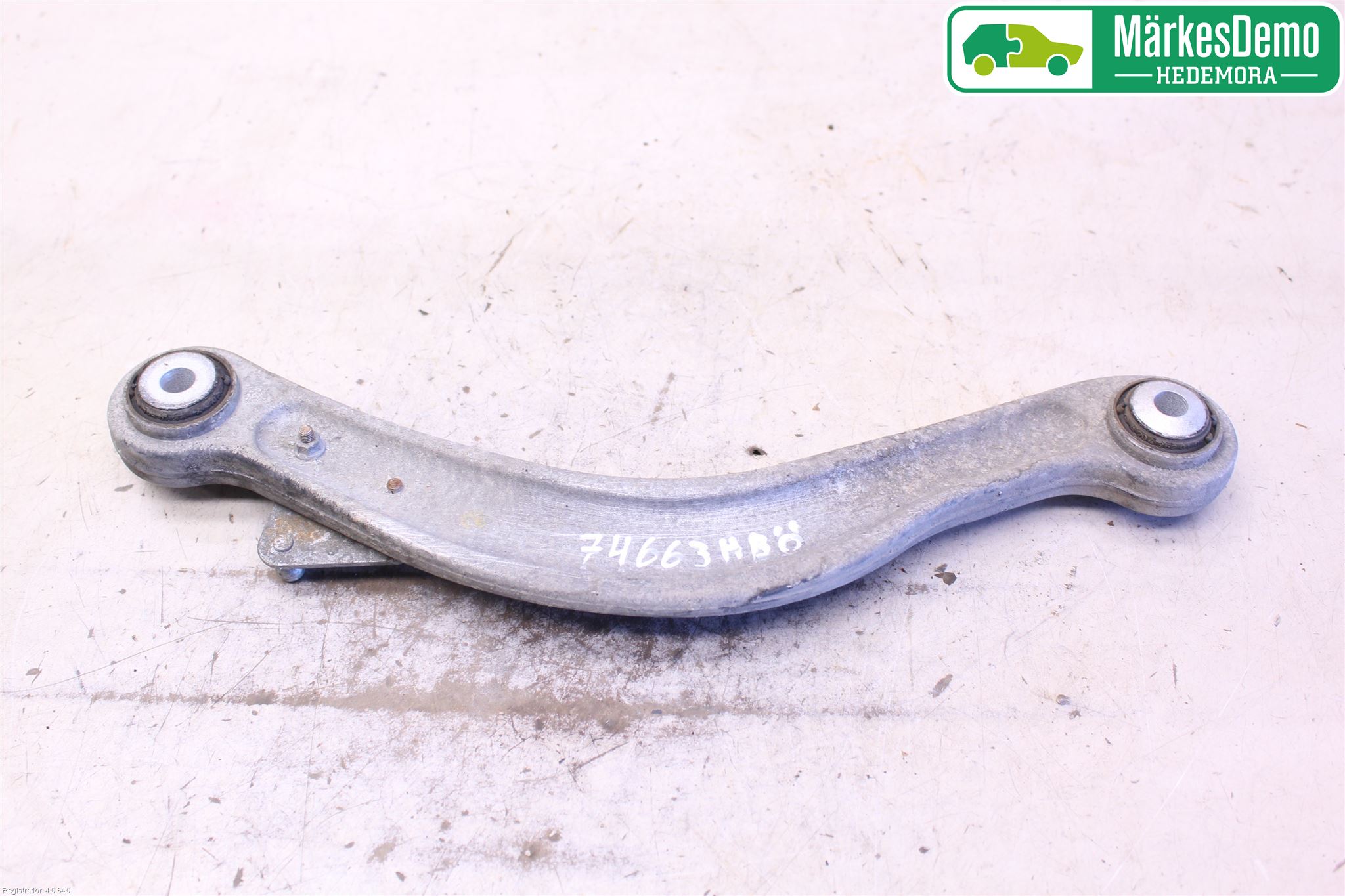 Mercedes-Benz MB E-KLASS (W212) 09-16 Bärarm Bak Övre Höger