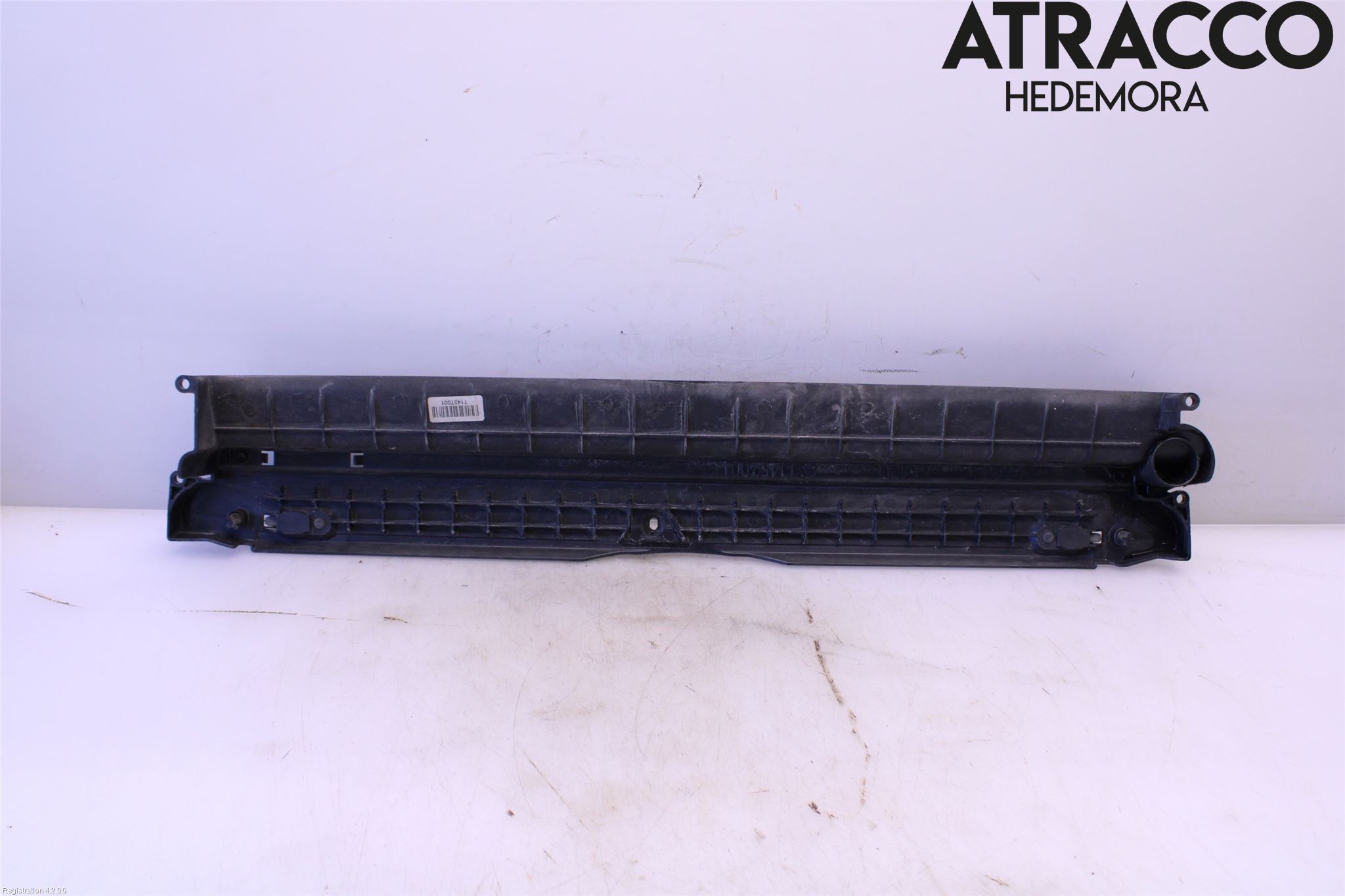 BMW 5 E60/61 Sed/Tou 02-10 Kylarfäste-Ram-Balk