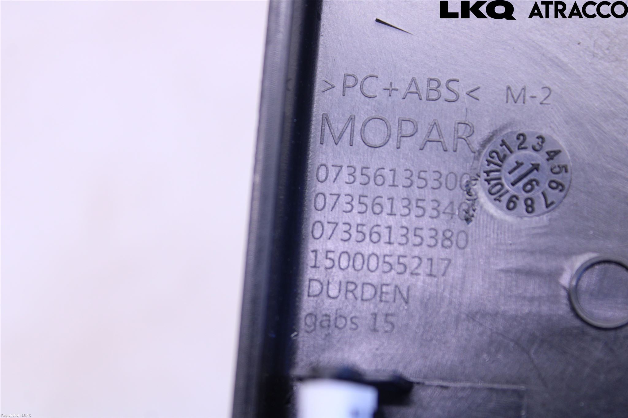 Fiat 500X 15- Instrumentkonsoll Mitt