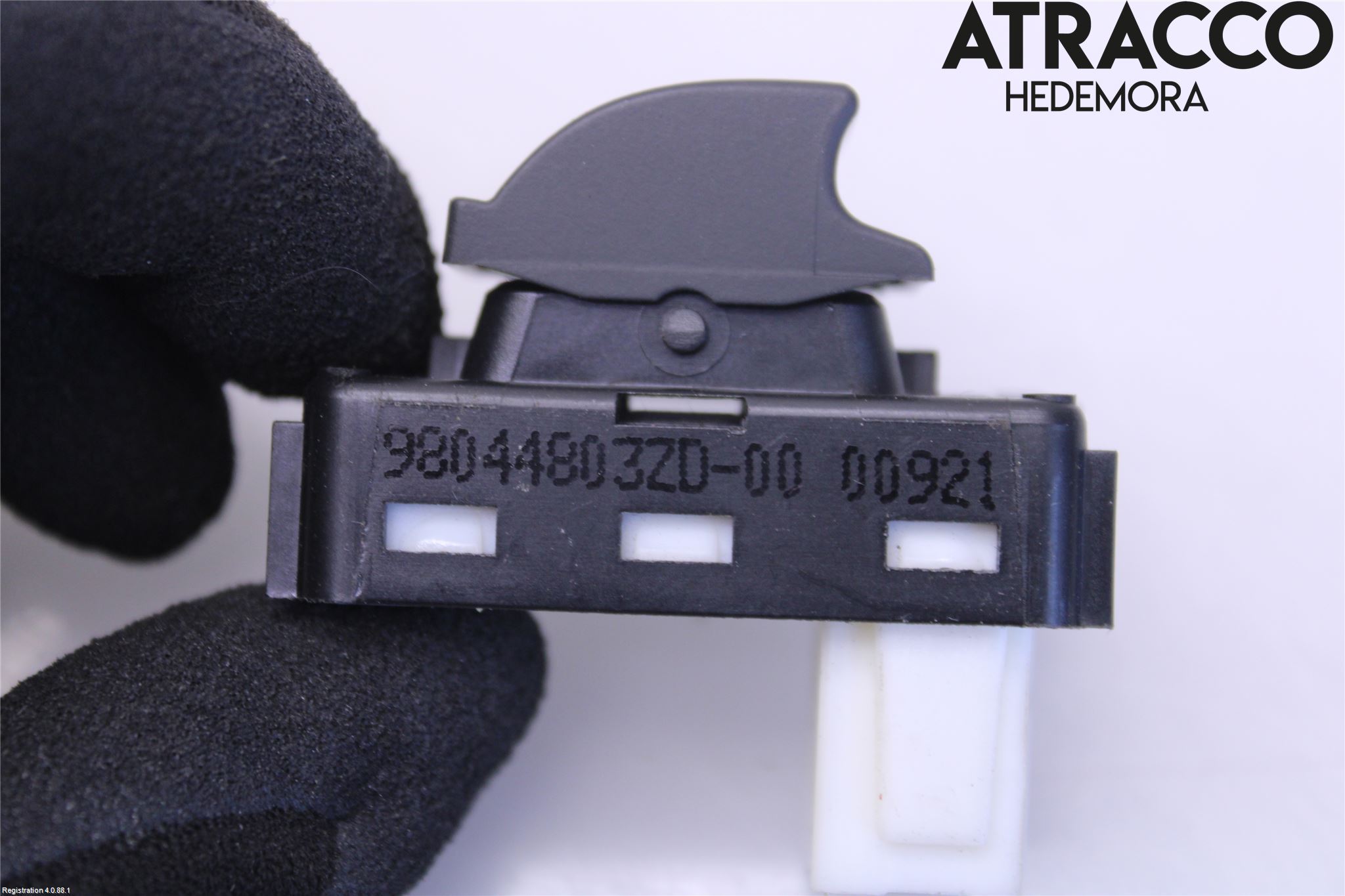 Peugeot 2008/E-2008 20- Strömställare Elhiss