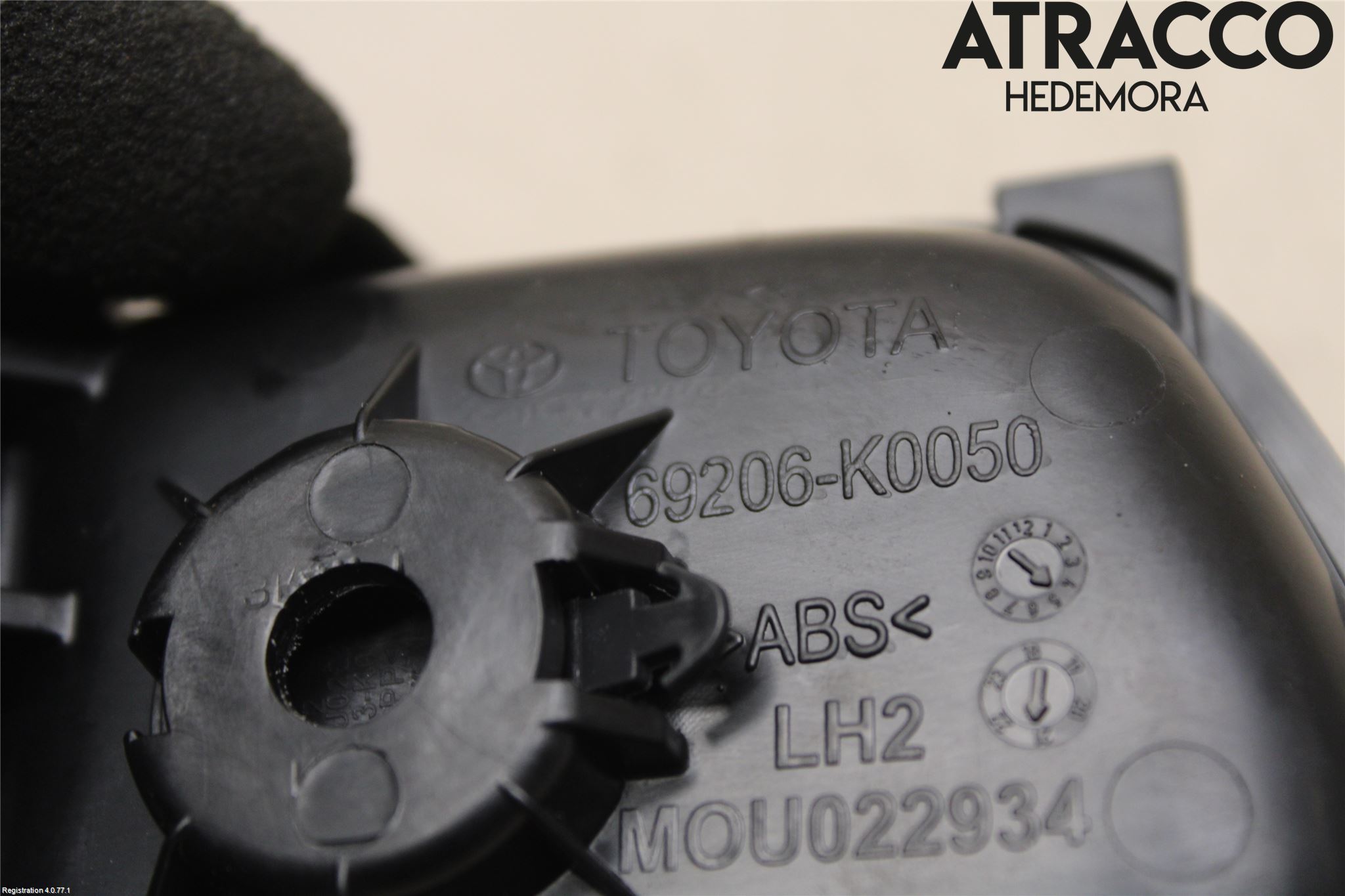 Toyota YARIS XP21 20- Dörrhandtag Inre Vä