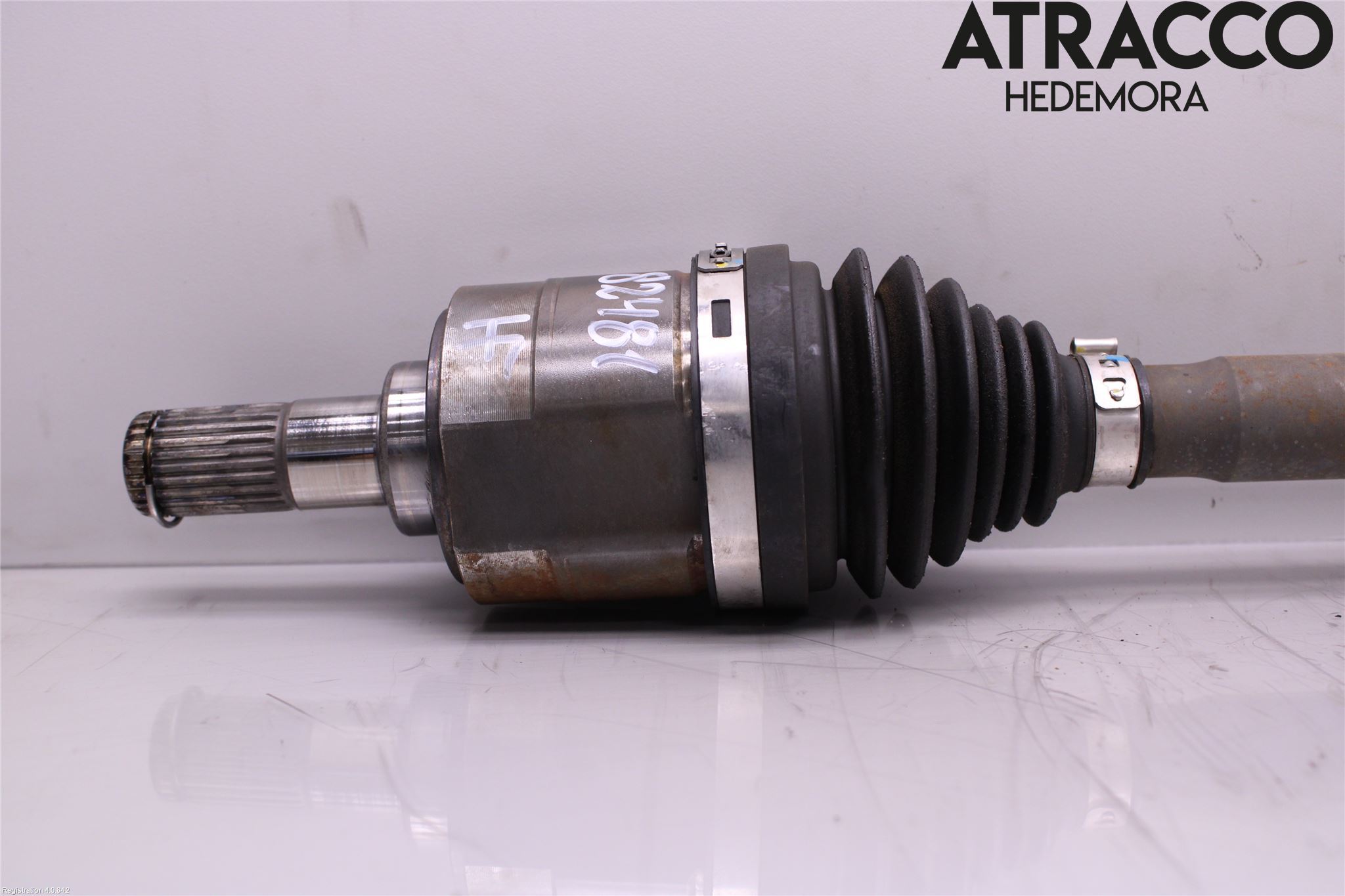 Kia CEED/CEED SW 19- Drivaxel Fram Höger