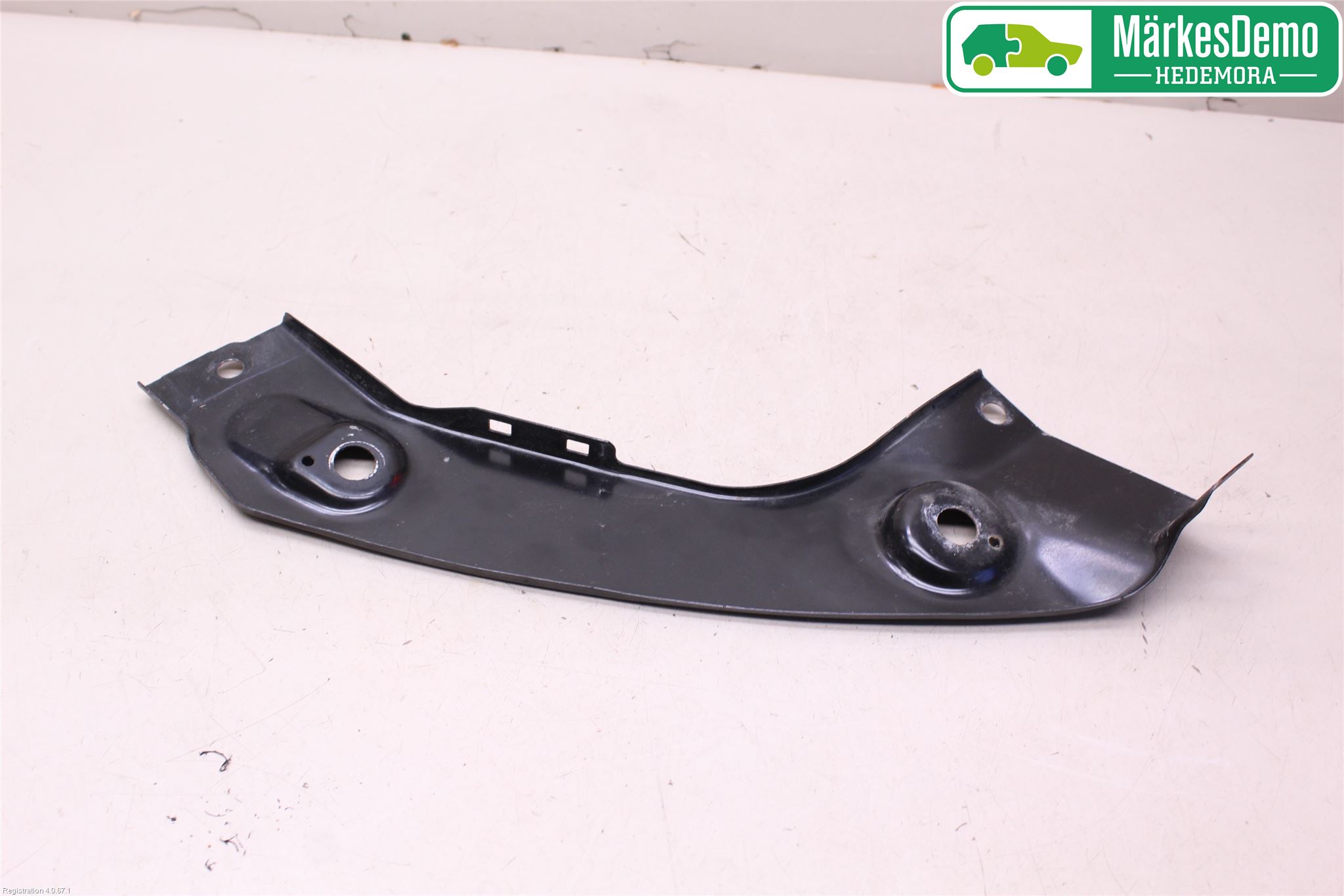 Volkswagen VW SCIROCCO 09-17 Frontplåt Övre