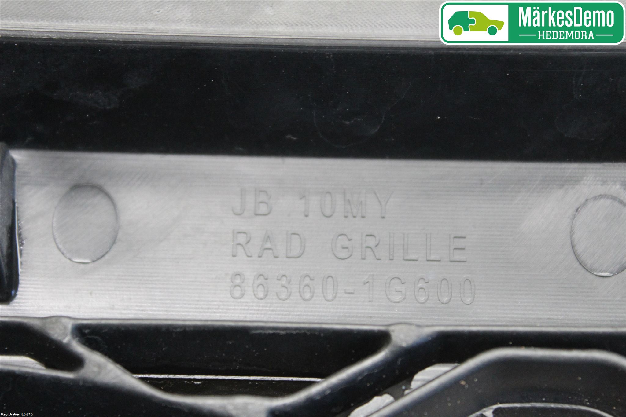 Kia RIO 06-11 Grilldel Mitt