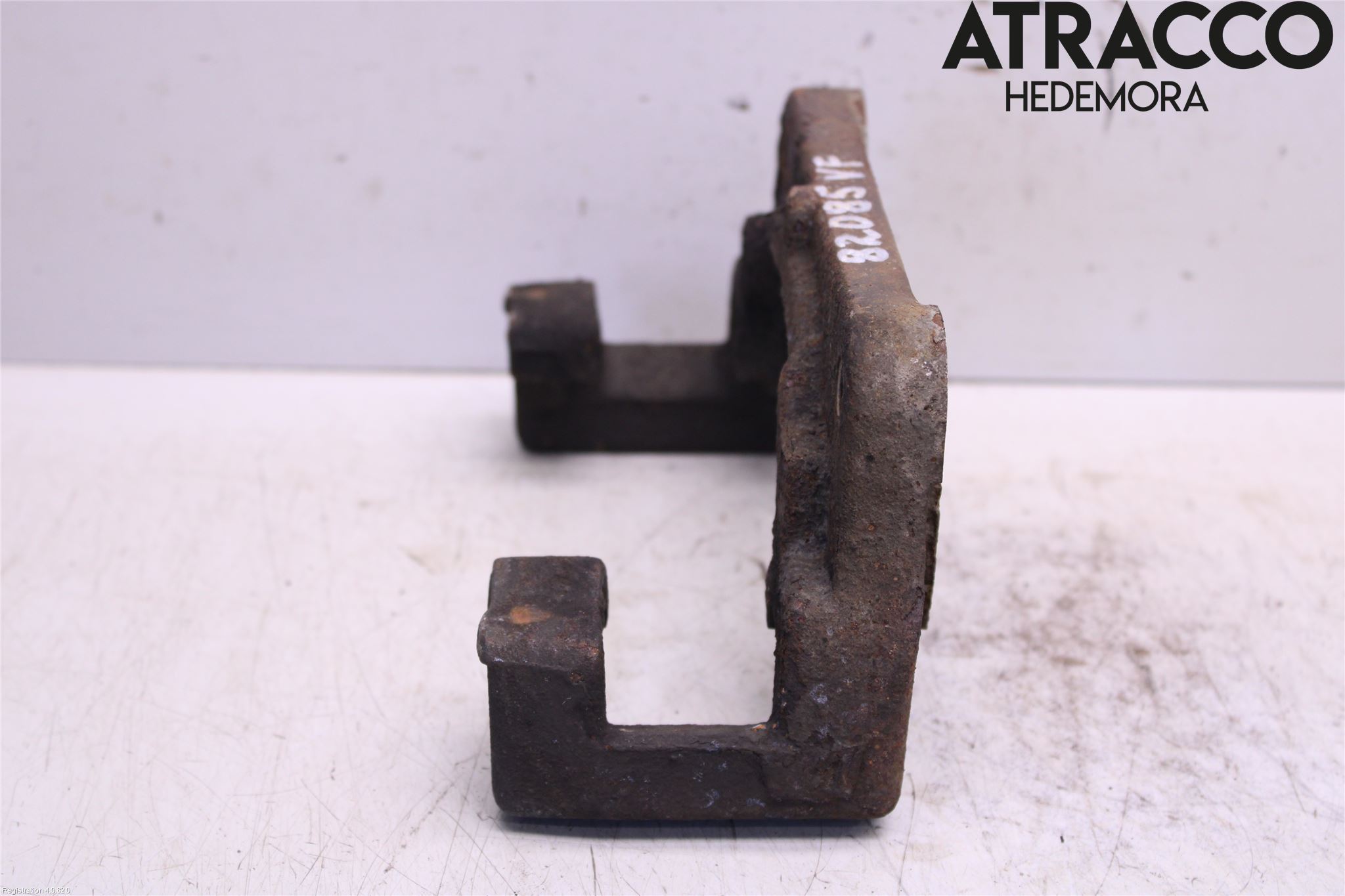 BMW 6 E63/64    02-10 Bromsokshållare