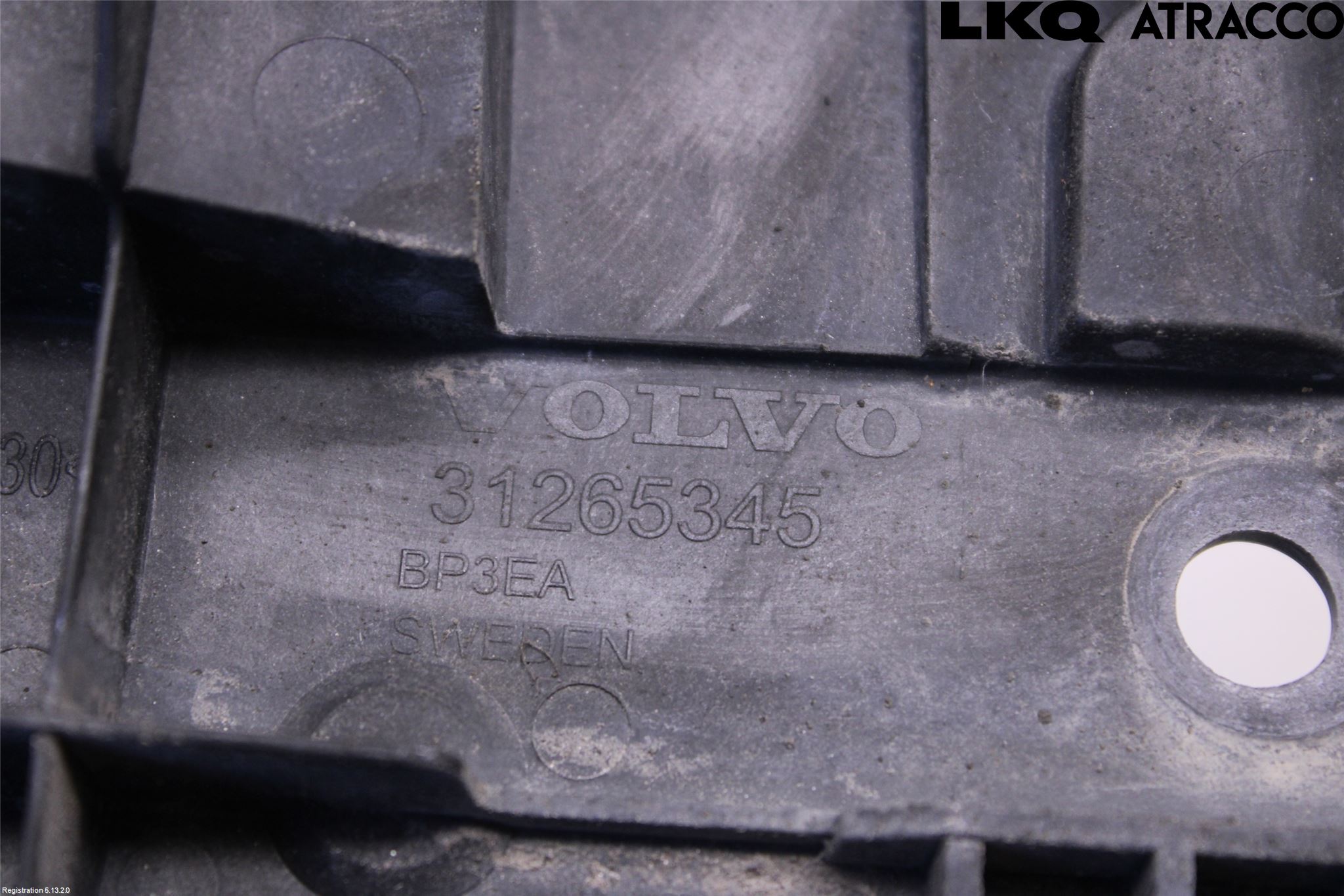 Volvo V70 08-13 Stötfångarfäste Fram Hö