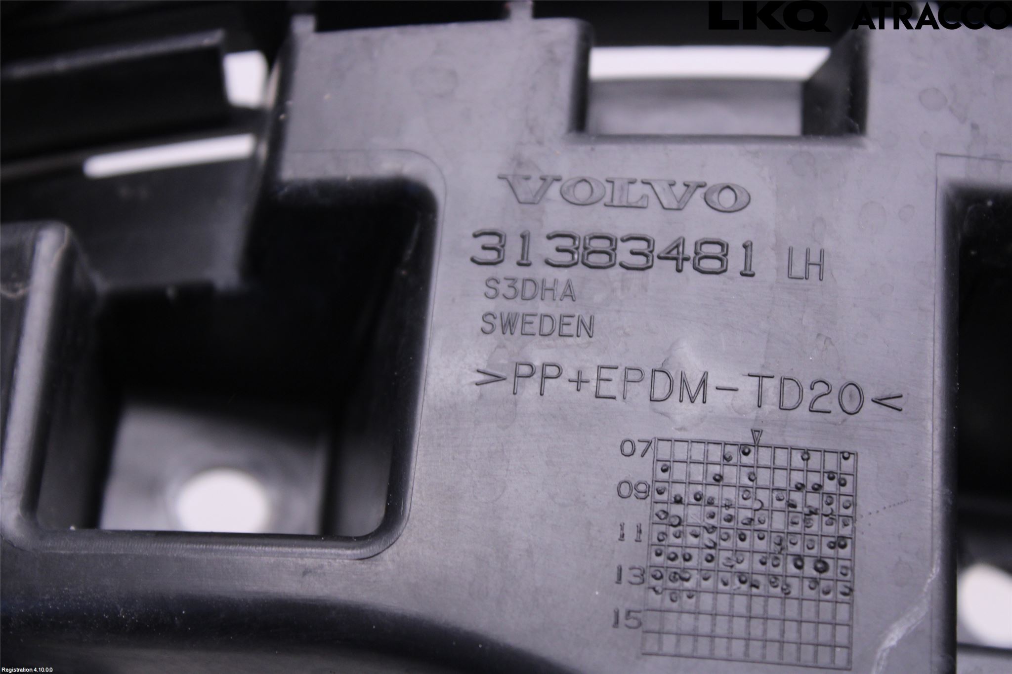 Volvo XC60 14-17 Stötfångarfäste Bak Vä