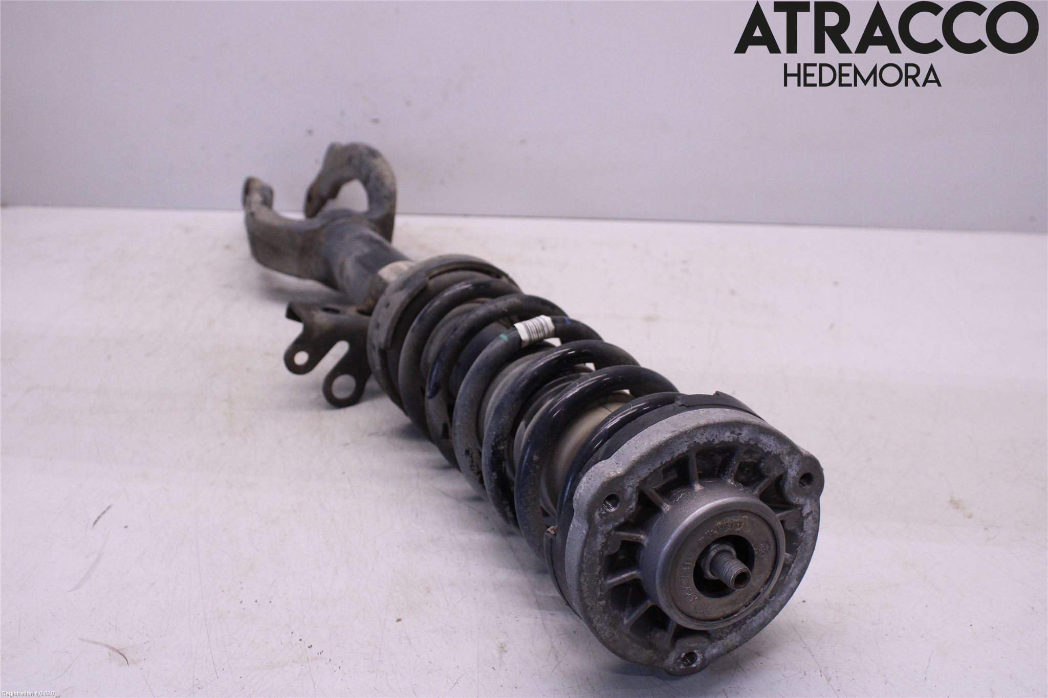 BMW 5 F10/F11/F18 09-17 Fjäderben Fram Vänster