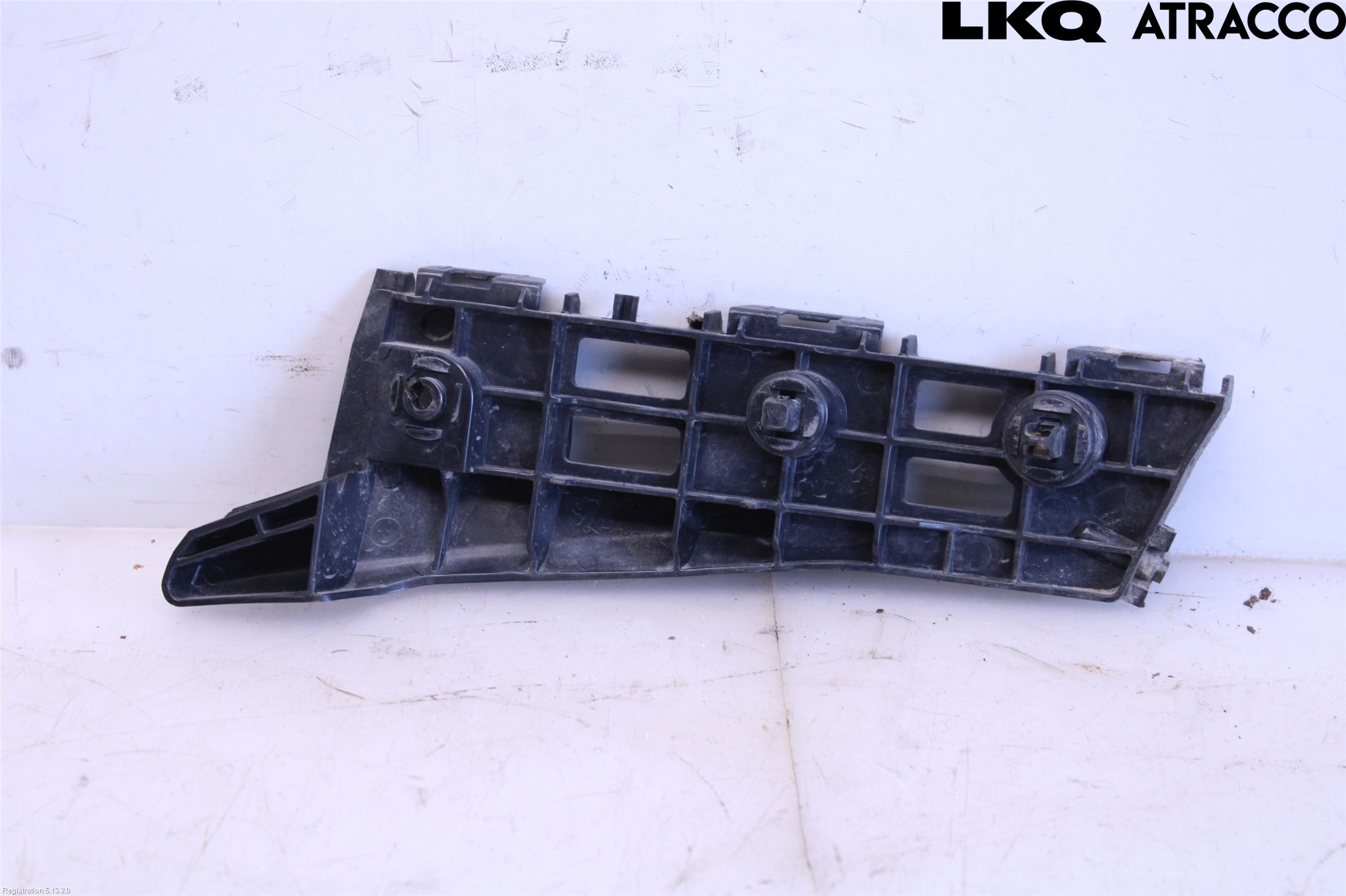 Toyota PRIUS ZVW30 09-20 Stötfångarfäste Fram Hö