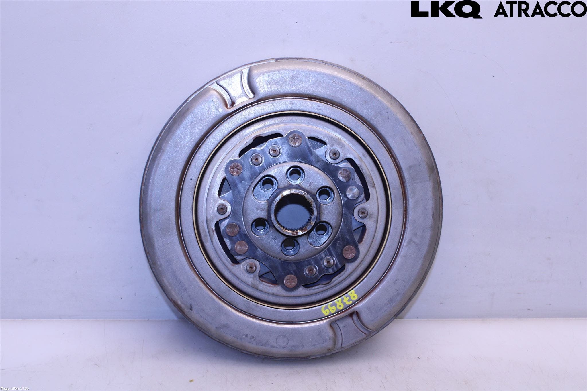 Volkswagen VW PASSAT 15-19 Svänghjul Aut