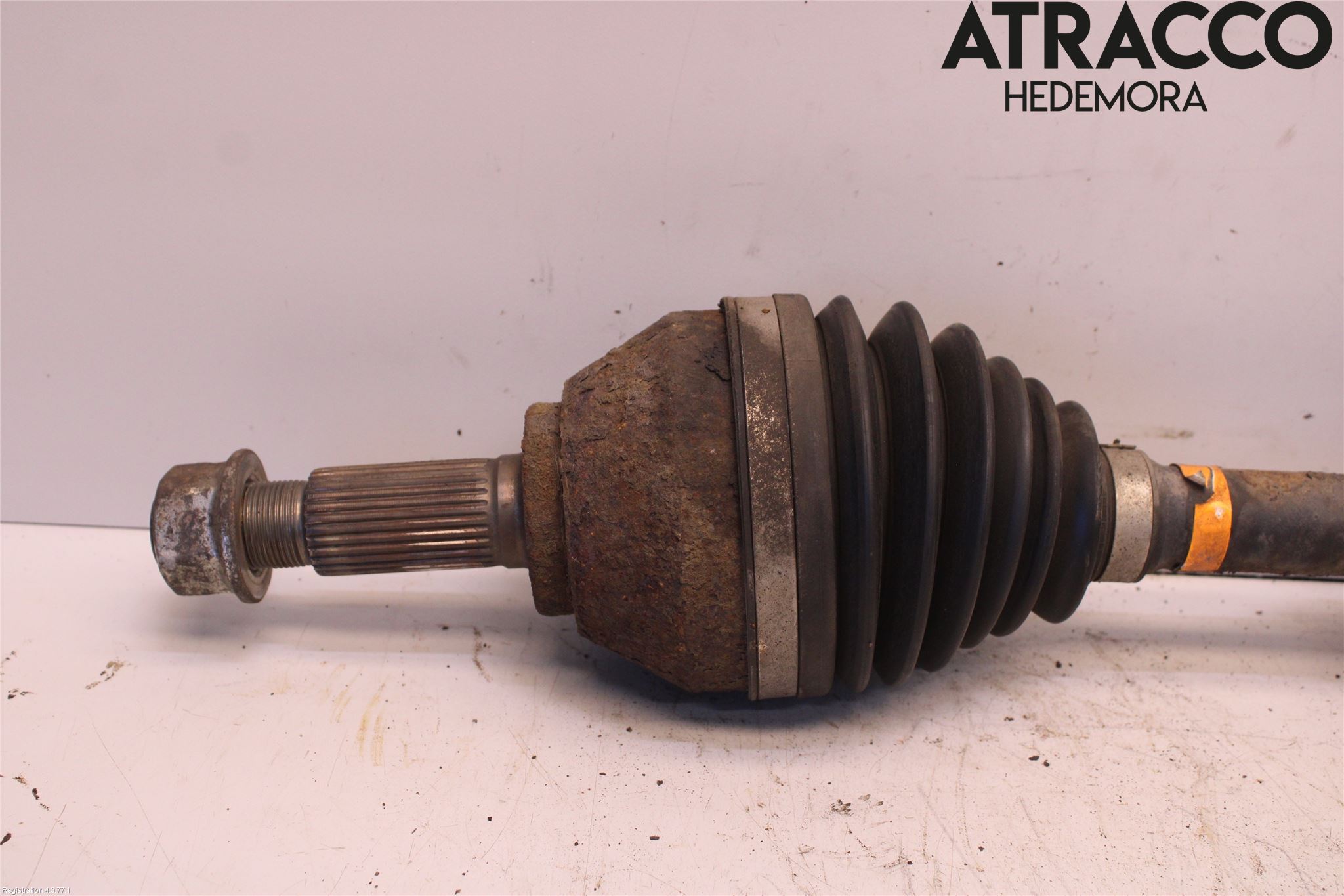 Nissan QASHQAI   07-10 Drivaxel Fram Vänster