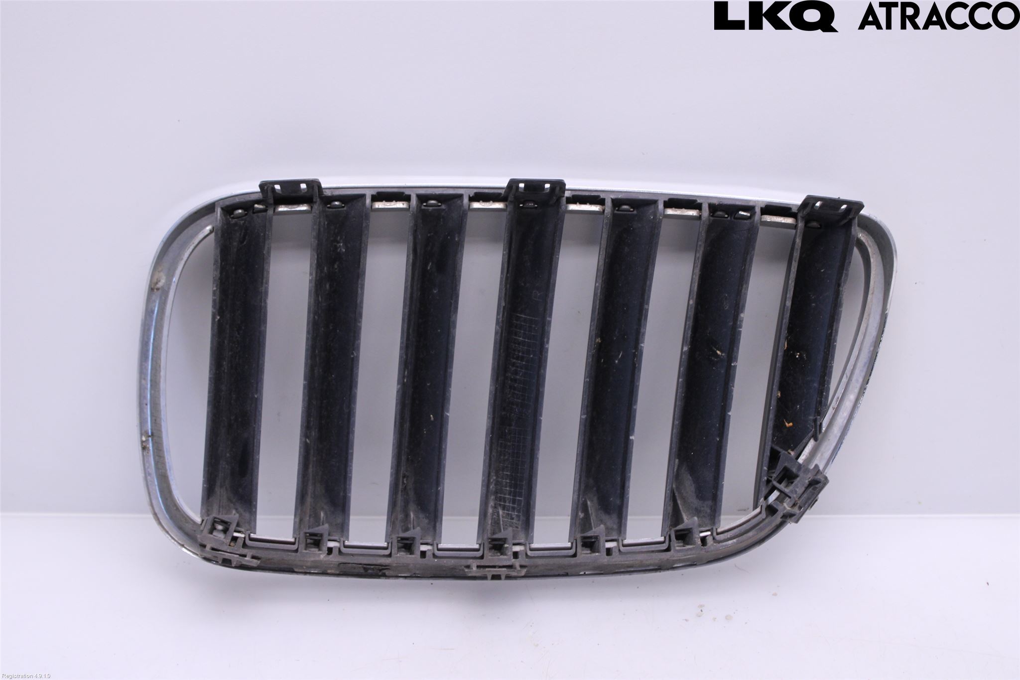 BMW X3 E83     03-10 Grilldel Höger