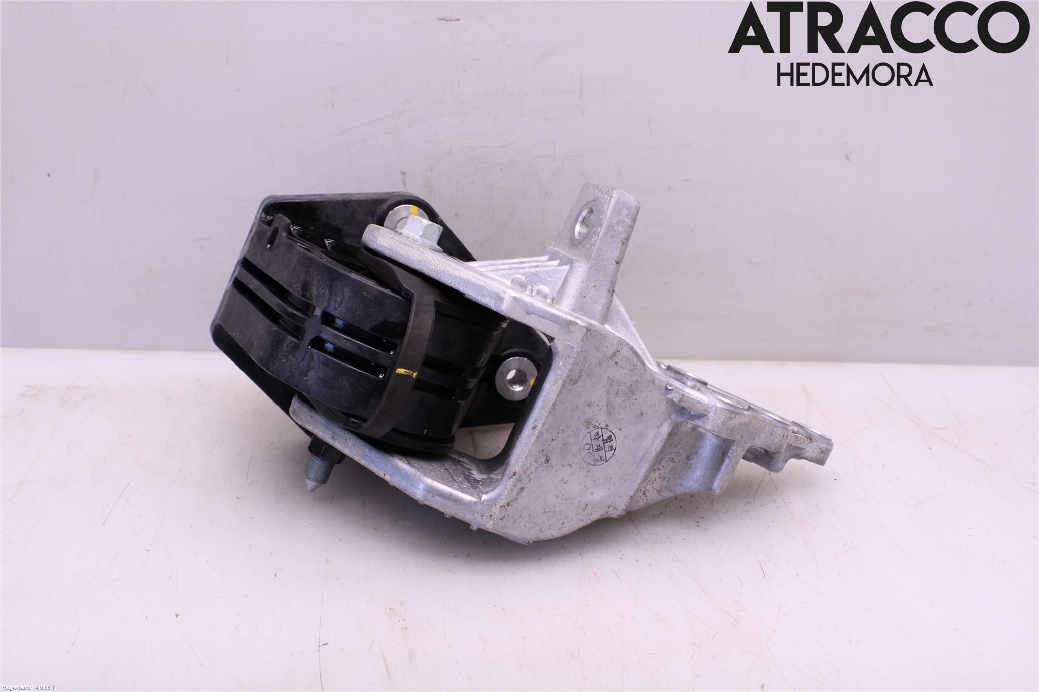 Hyundai IONIQ AE 17-22 Motorfäste