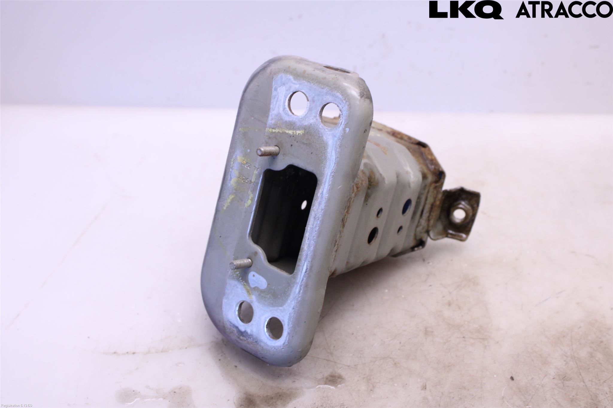 Toyota YARIS XP130 12-14 Stötfångarbärjärn Fram