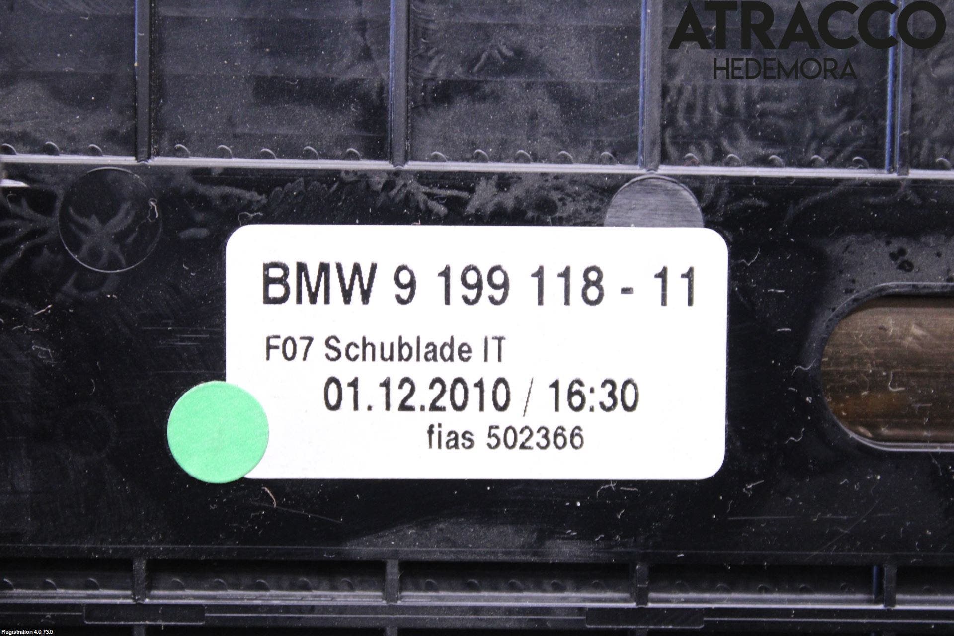 BMW 5 F10/F11/F18 09-17 Instrumentbräda Förvaringsfack