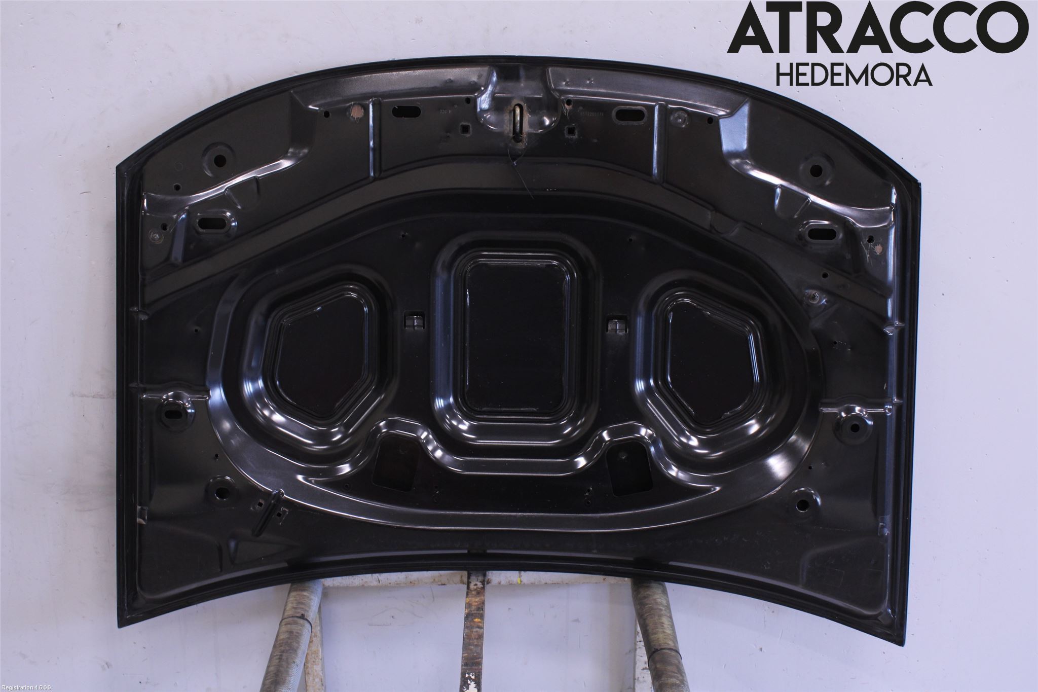 Dacia DUSTER 10-17 Huv Fram