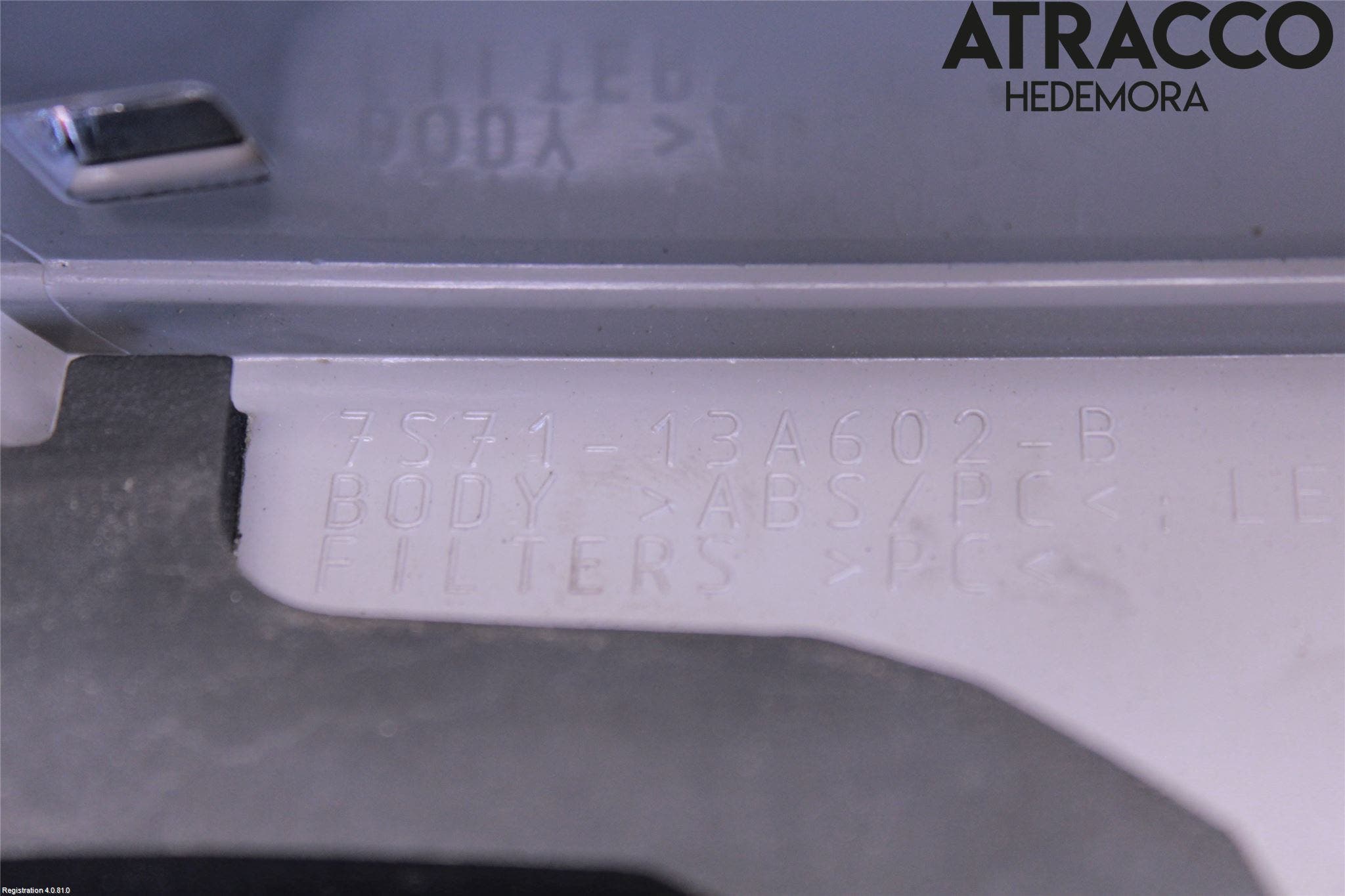 Ford MONDEO 07-15 Bakljus Lucka Hö