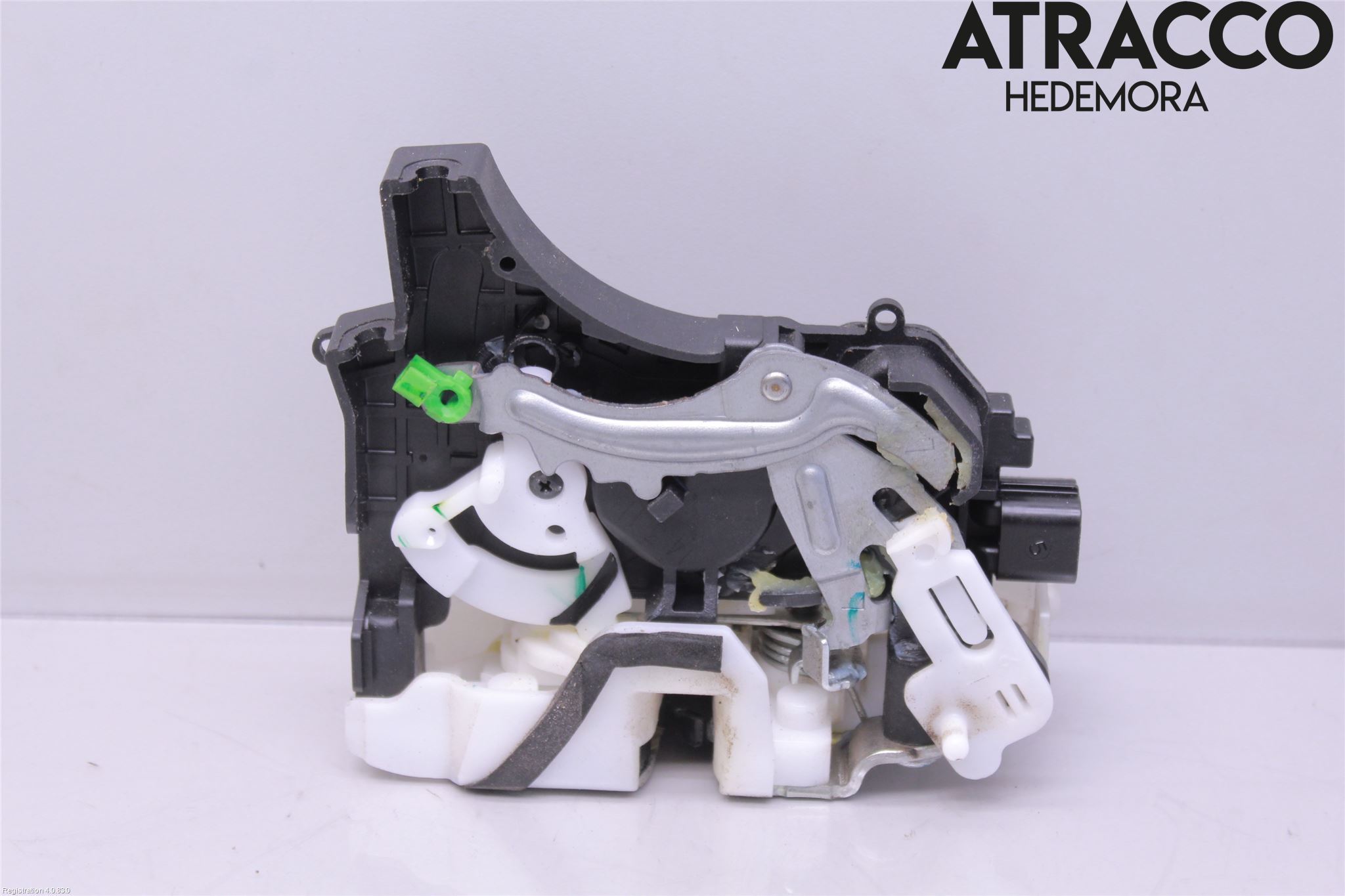 Mitsubishi L200 06-15 Låskista-Dörrlås