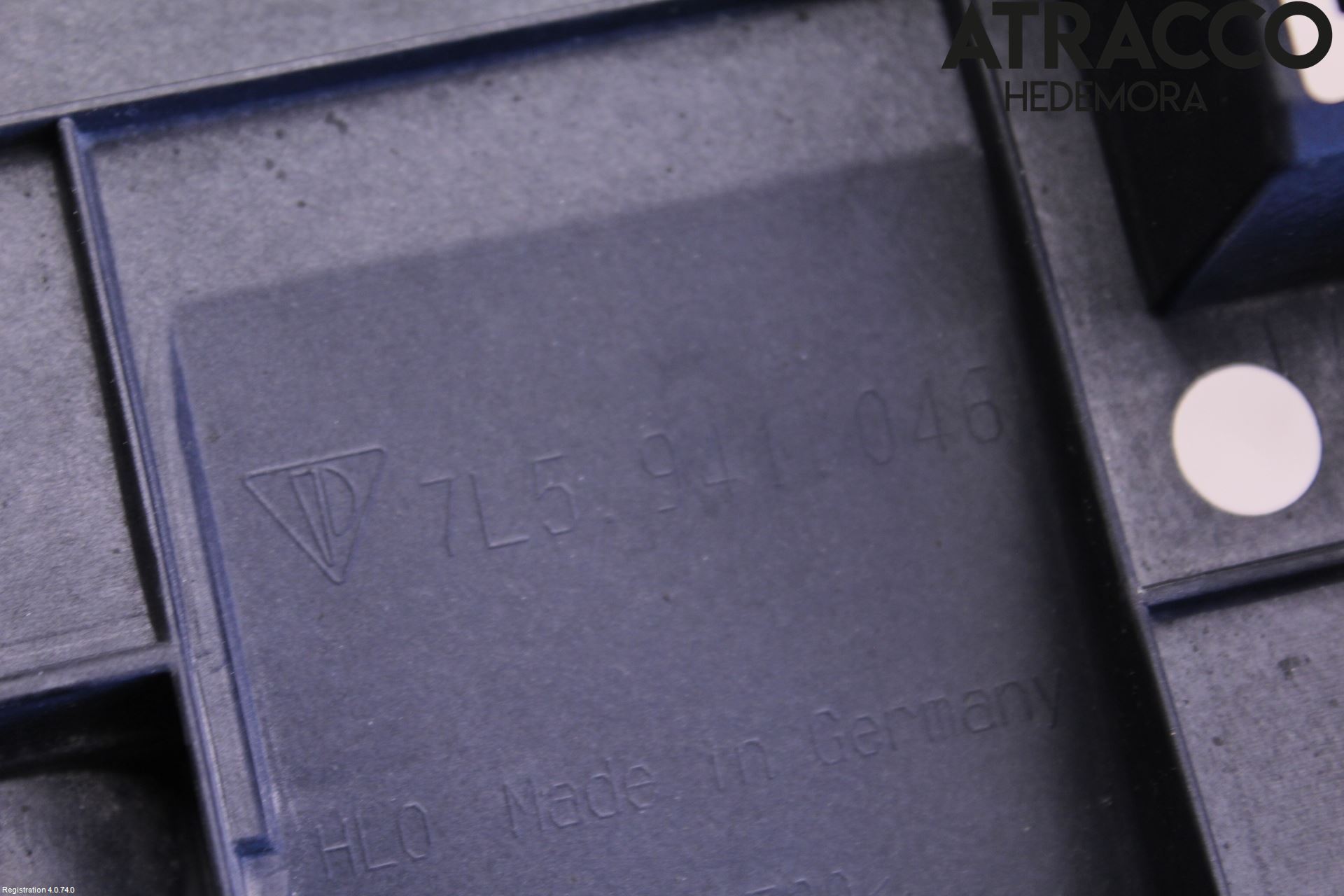 Porsche CAYENNE 03- Strålkast Fästsarg