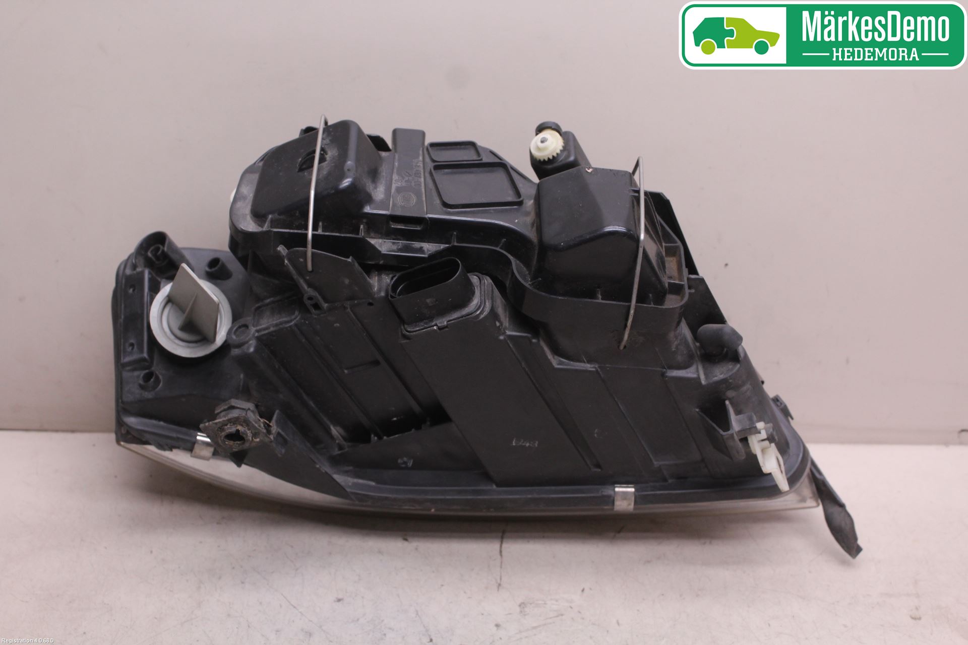 Audi A6/S6     97-05 Strålkastare Vänster