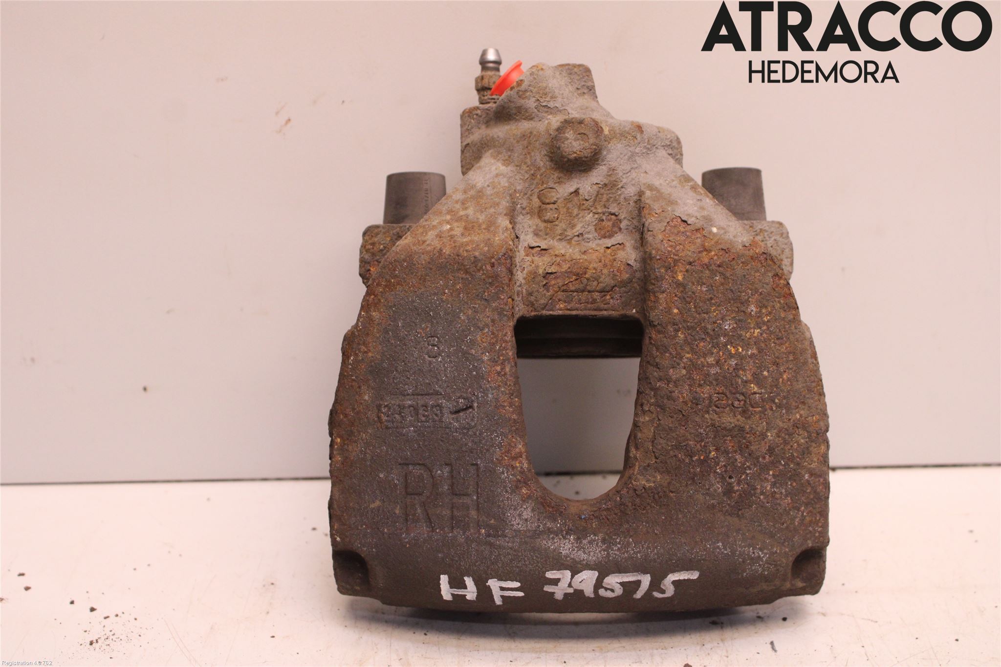 Ford FOCUS     04-07 Bromsok Fram Höger