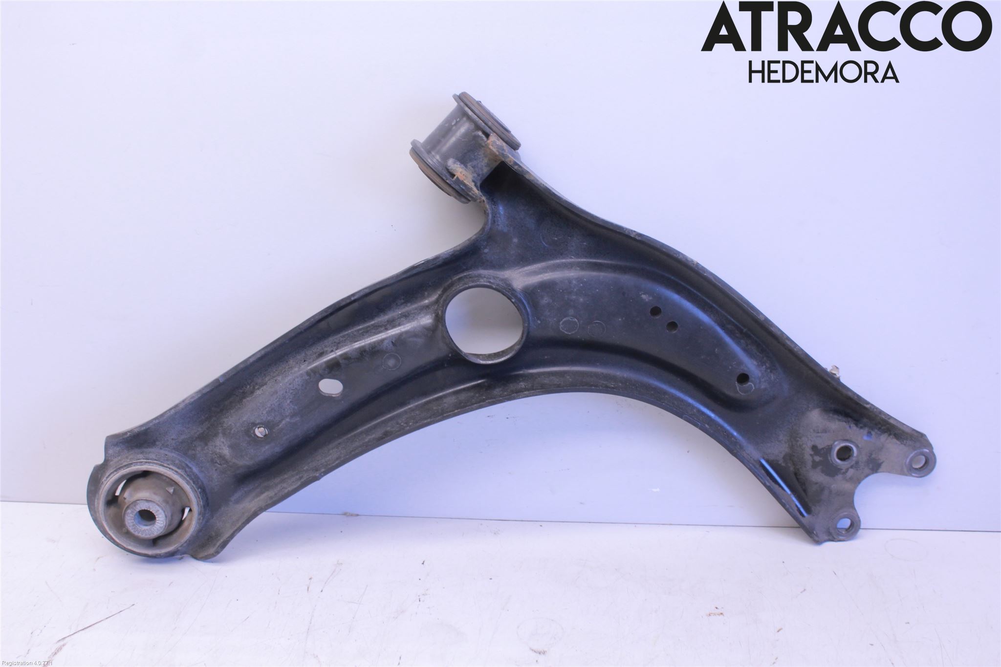 Volkswagen VW TIGUAN 16-24 Bärarm Fram Undre Vä