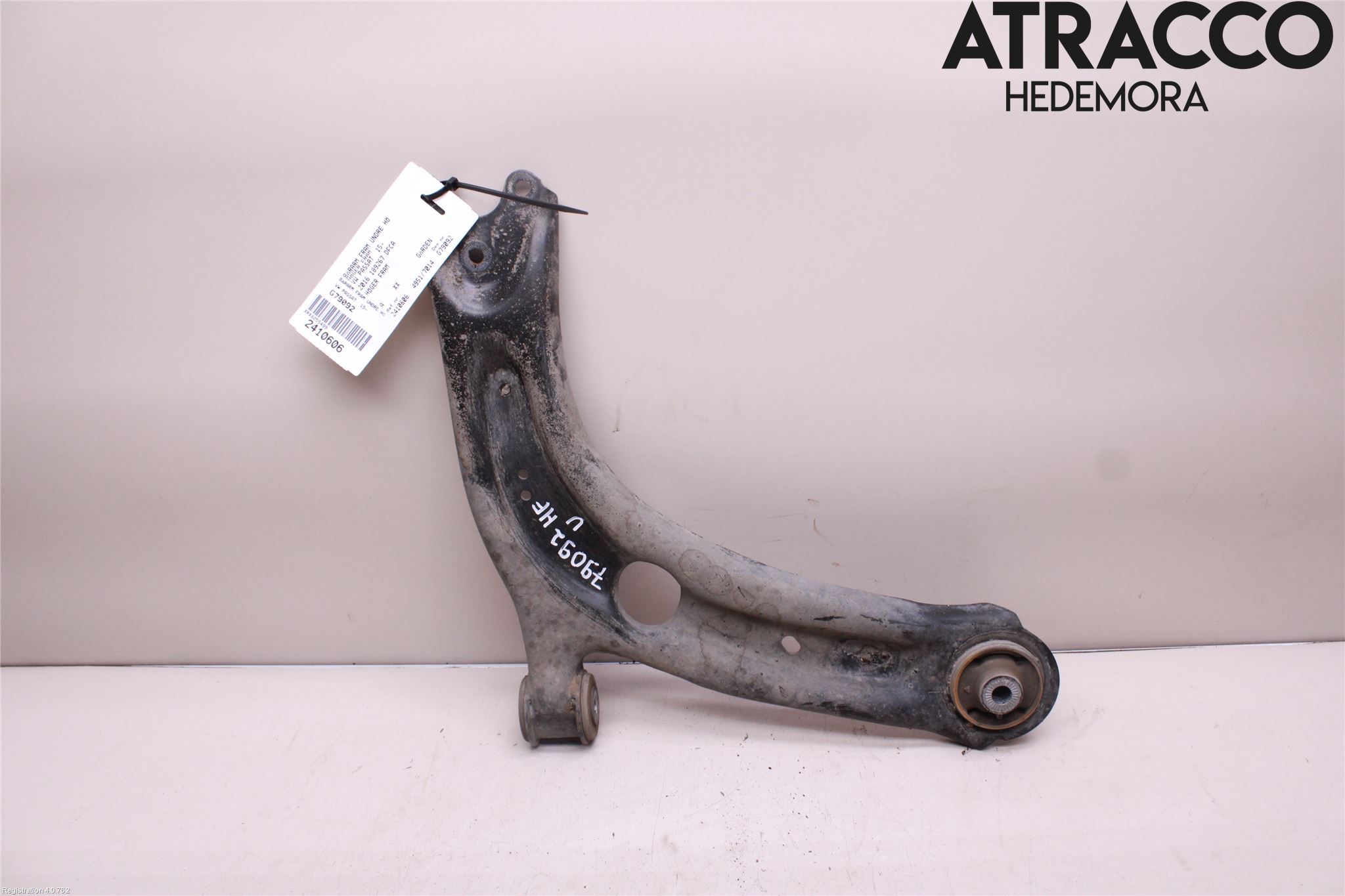 Volkswagen VW PASSAT 15-19 Bärarm Fram Undre Hö