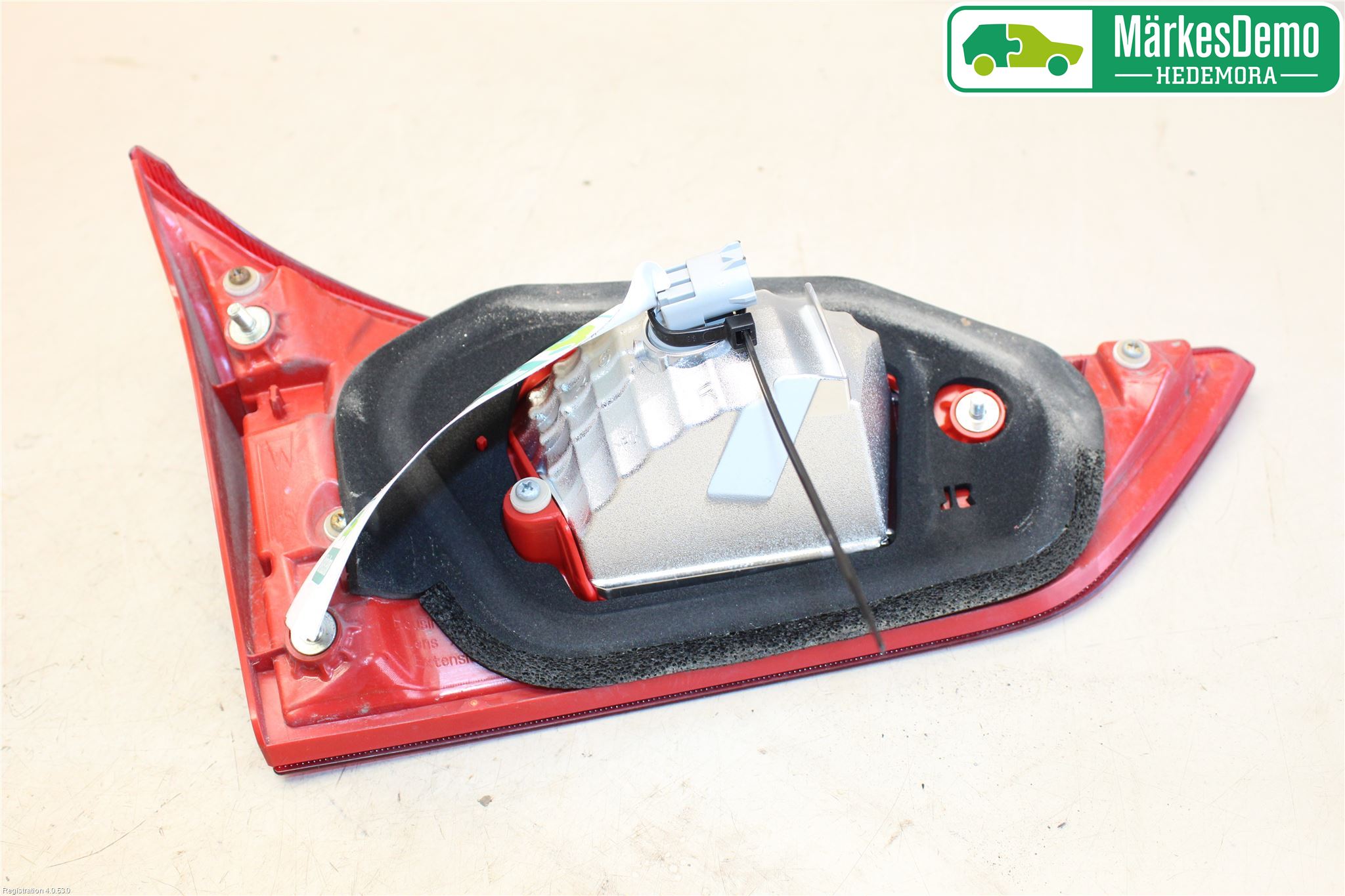 Toyota AURIS 13-19 Bakljus Lucka Hö