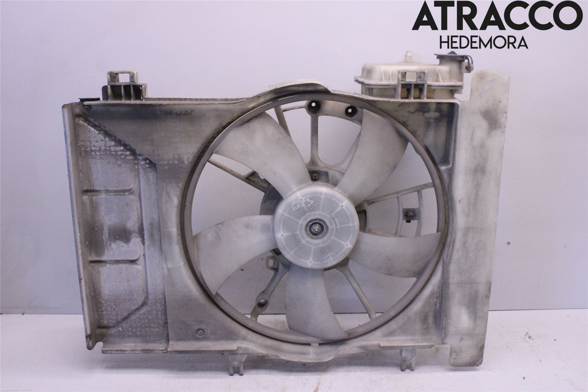 Toyota YARIS XP90 06-11 Kylfläkt El