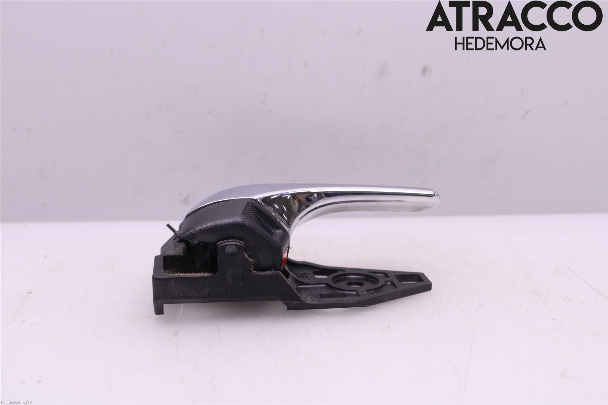 Toyota RAV4 13-18 Dörrhandtag Inre Hö