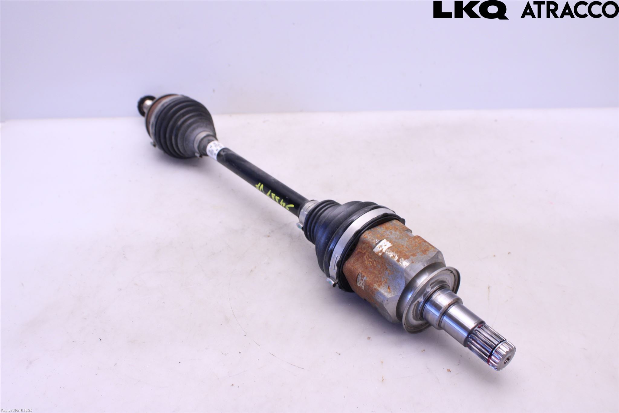 Toyota YARIS CROSS XP21 21- Drivaxel Fram Vänster