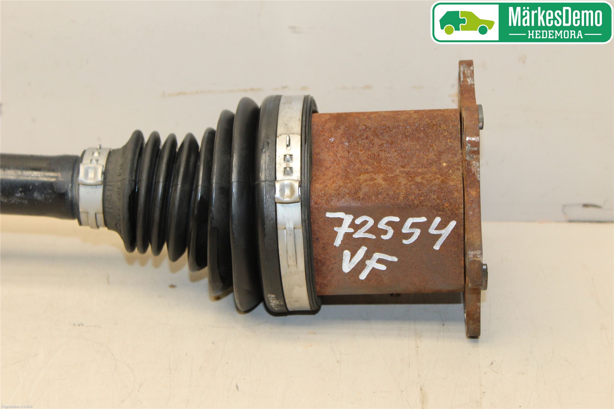 Skoda SUPERB 16-24 Drivaxel Fram Vänster