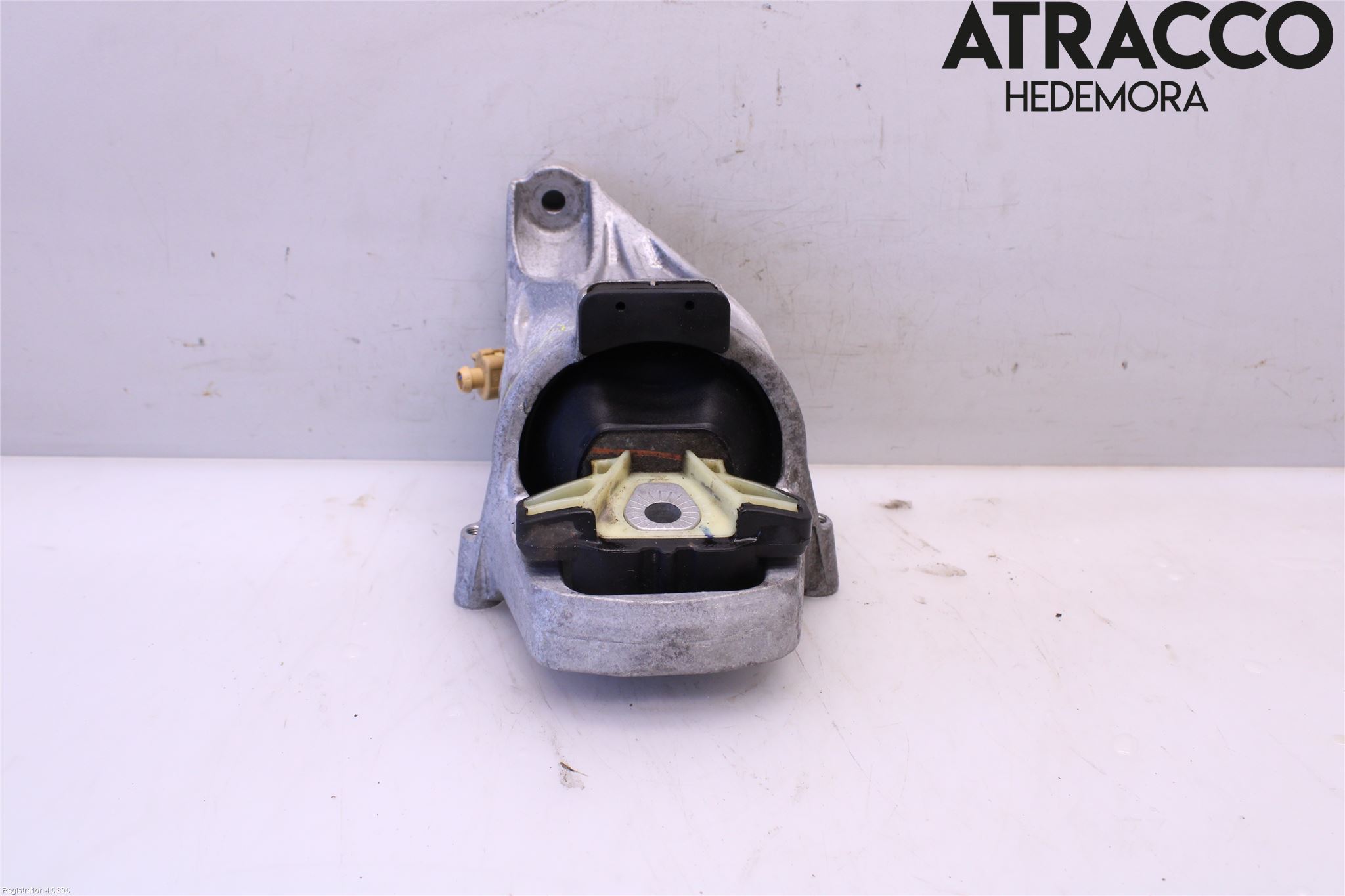 Audi A5 17- Motorfäste