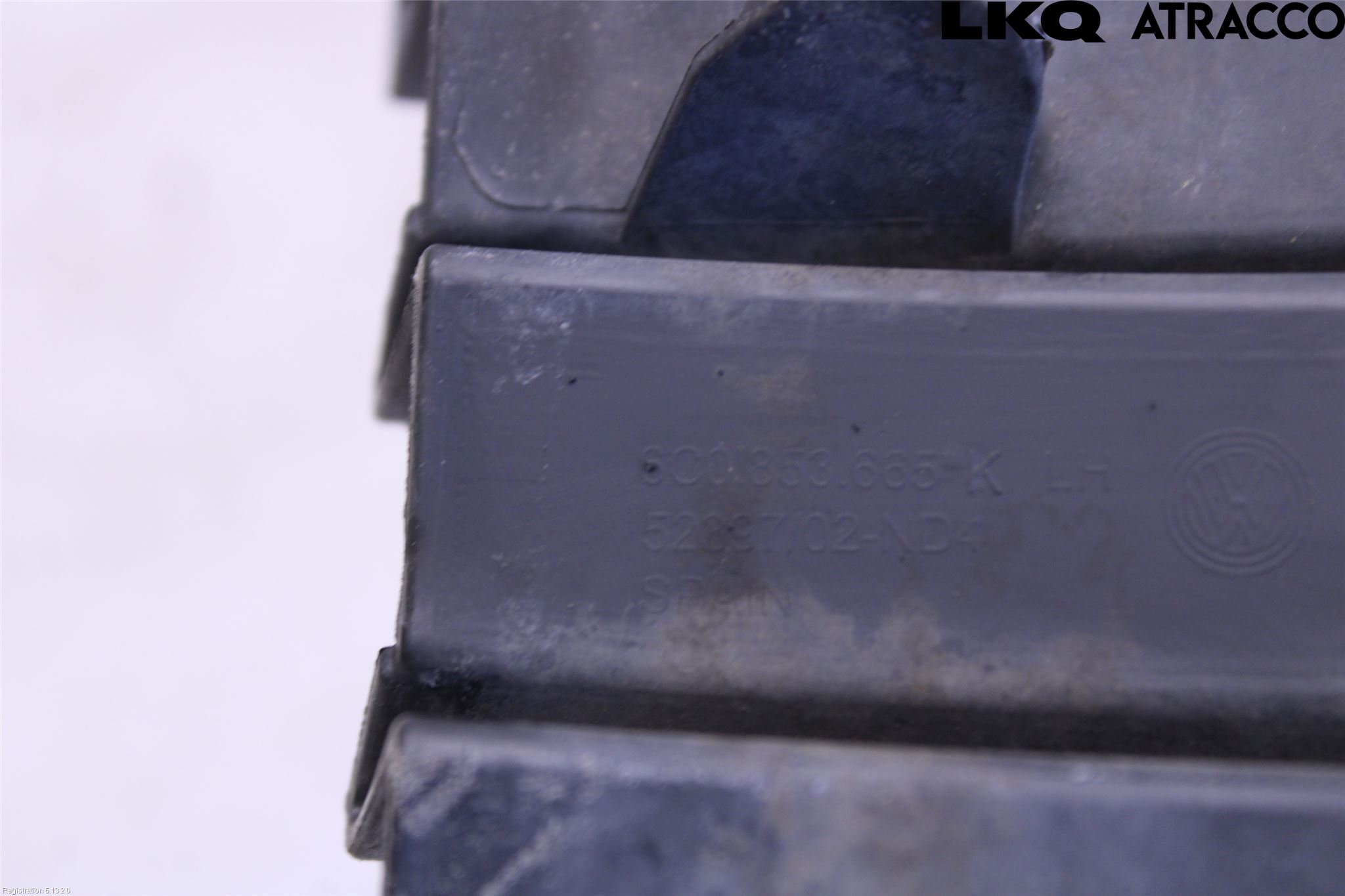 Volkswagen VW POLO 10-17 Dimljussarg Fram