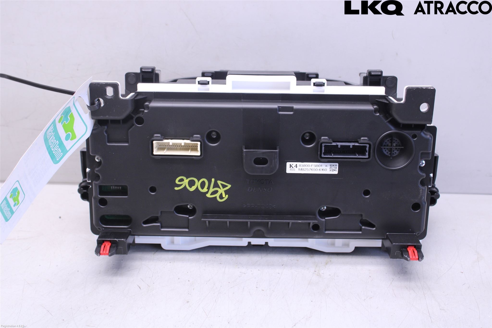Toyota YARIS CROSS XP21 21- Instrument Komb