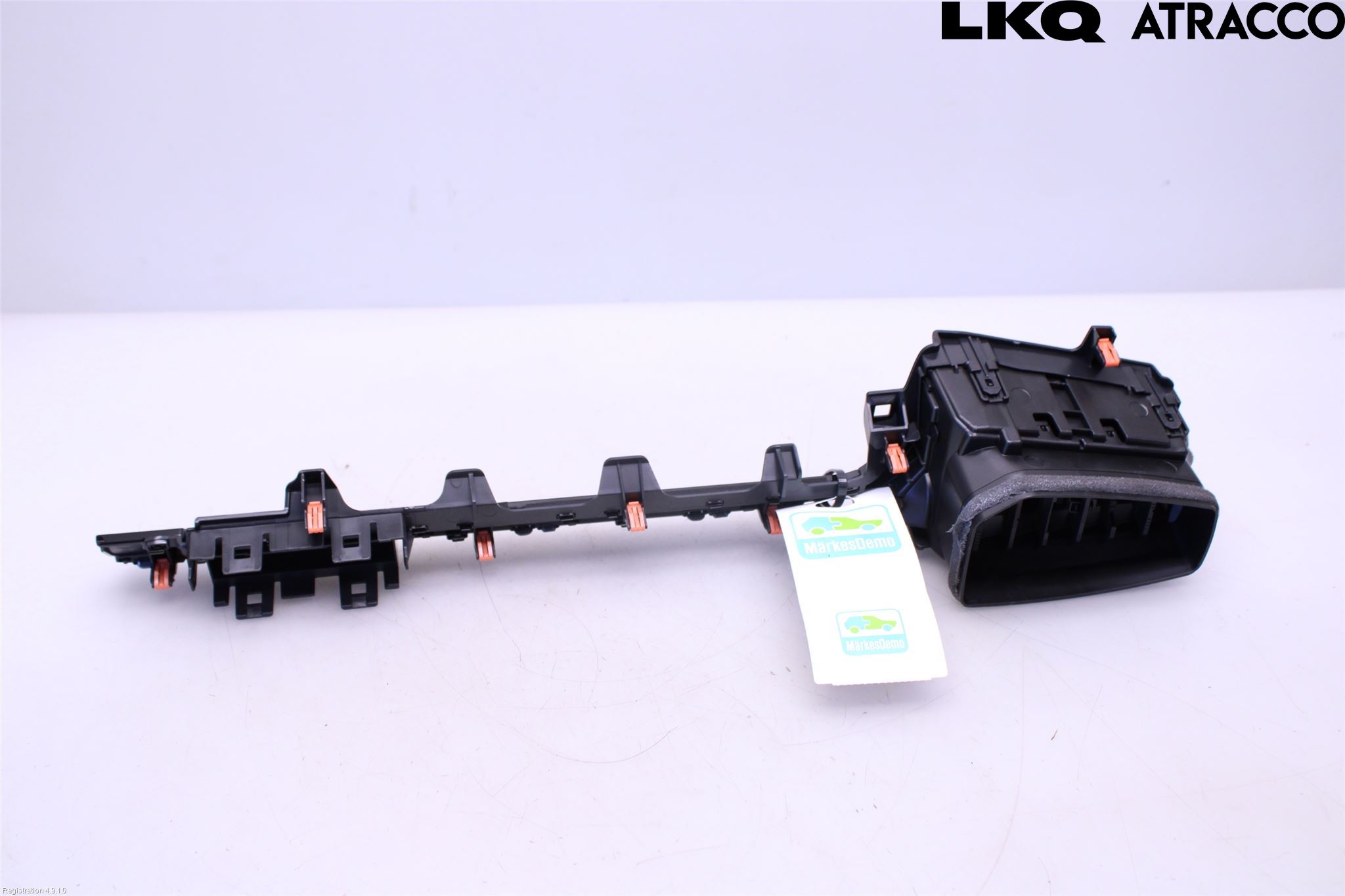 Toyota COROLLA CROSS XG10 22- Defrosterkanal-Munstycke