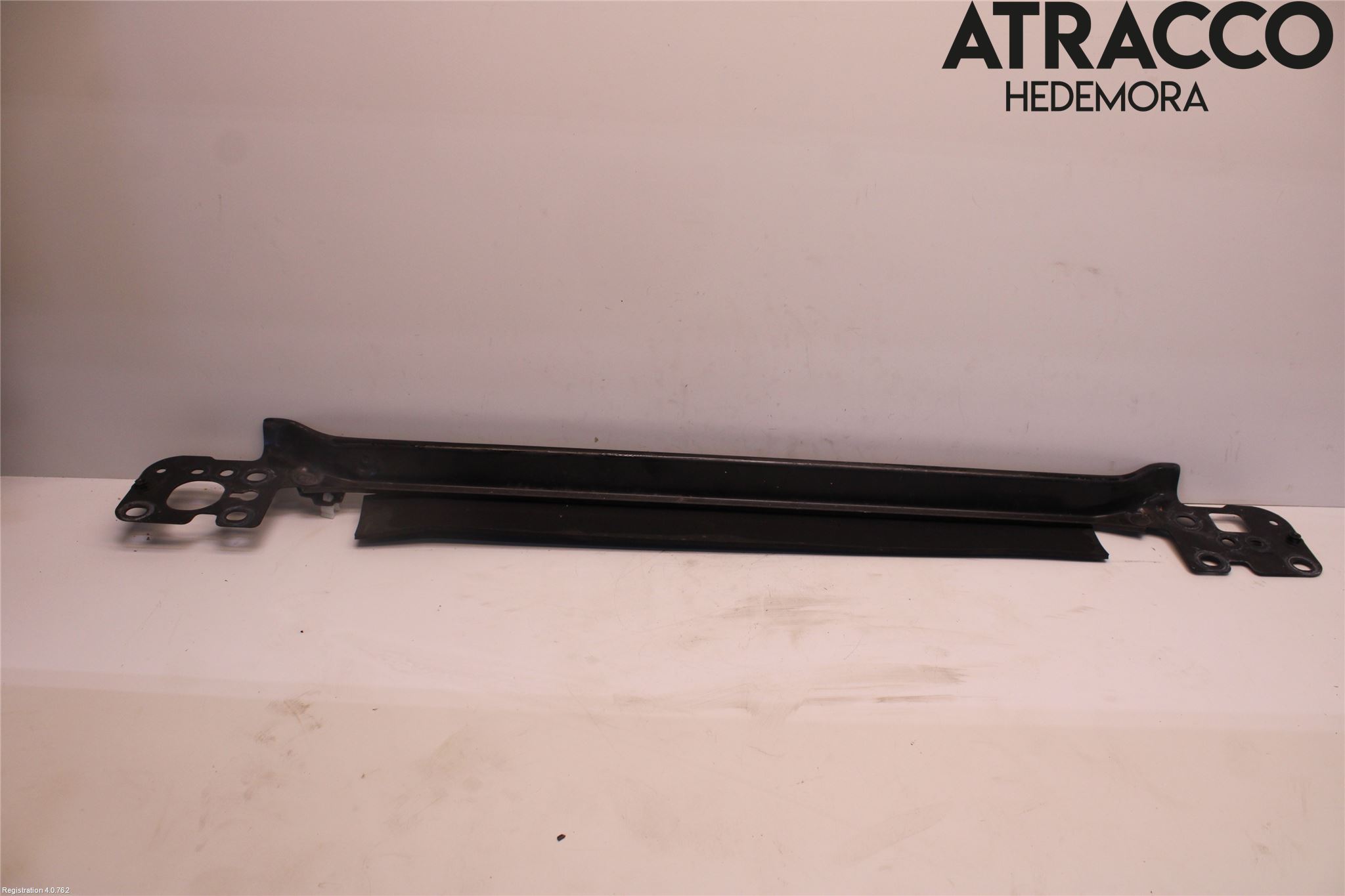 Nissan 370Z Kylarfäste-Ram-Balk