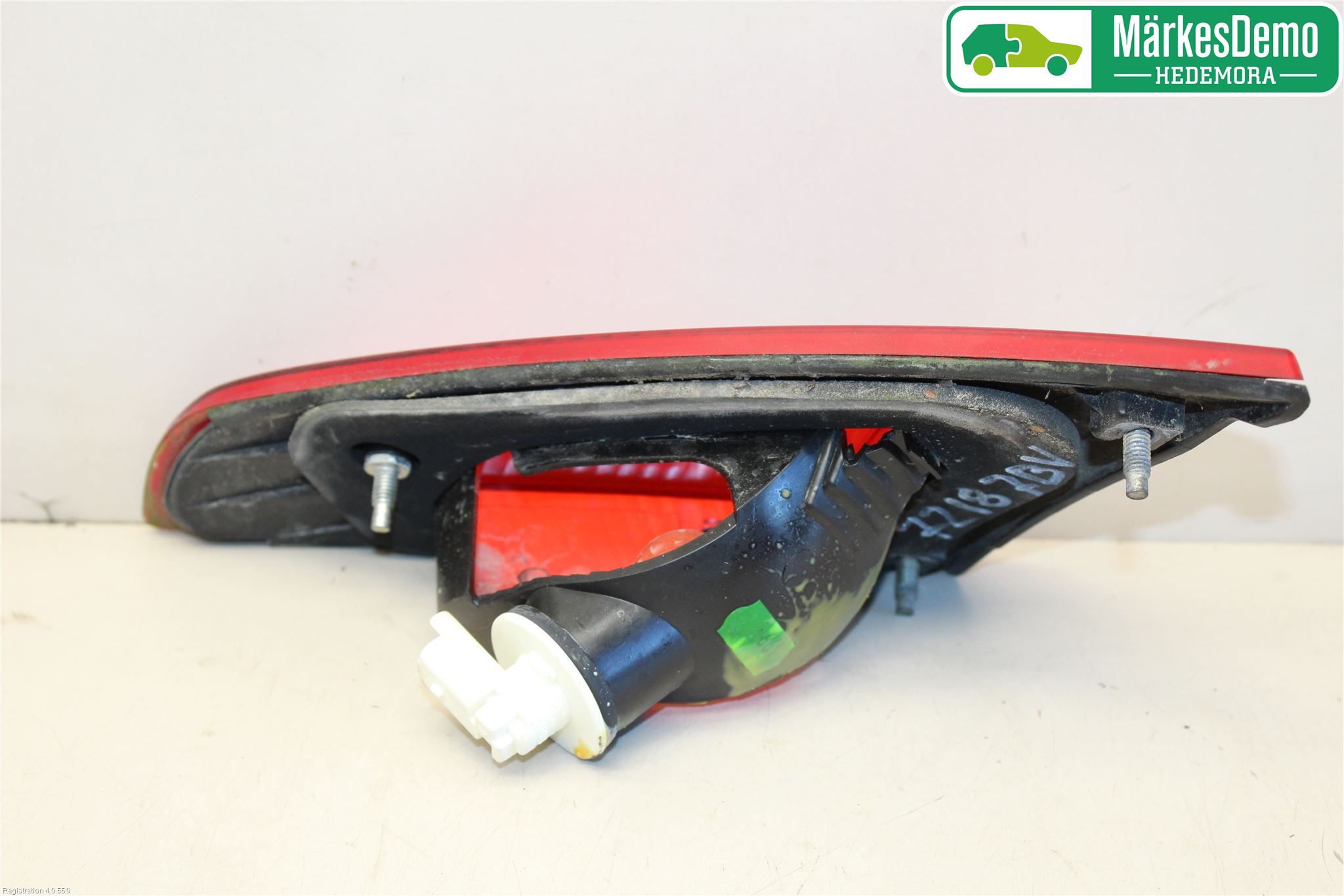 Mitsubishi COLT   04-08 Bakljus Lucka Vä