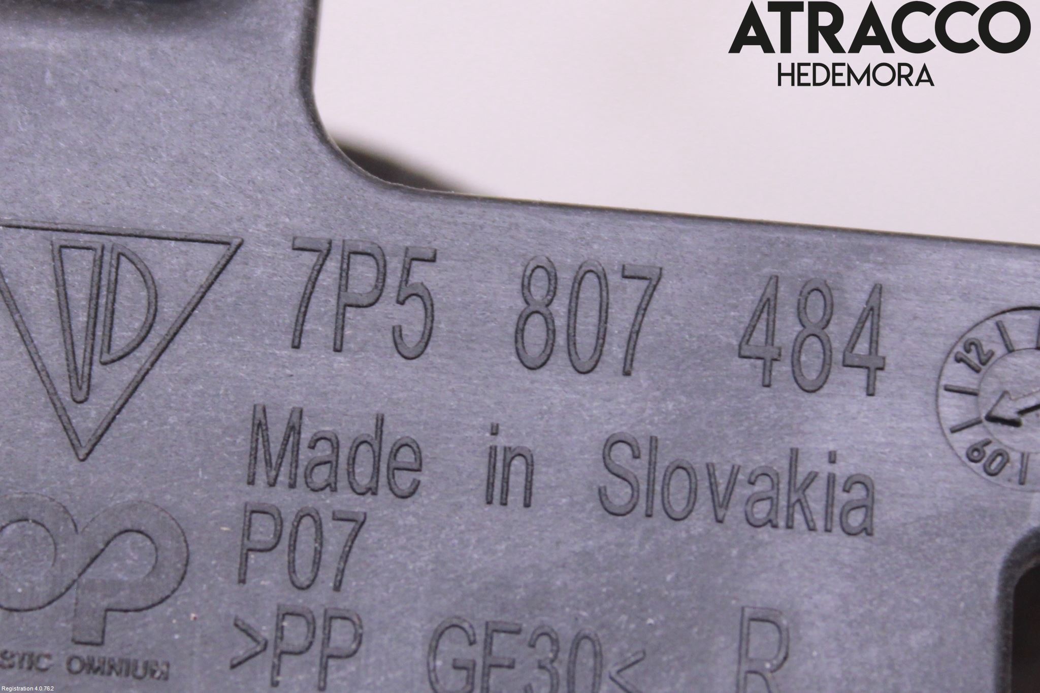 Porsche CAYENNE 03- Stötfångarfäste Bak Hö