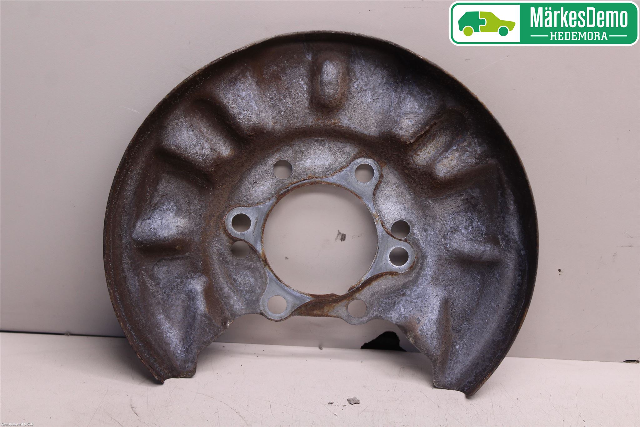 Suzuki SX4 S-CROSS 14-21 Bromssköld Bak