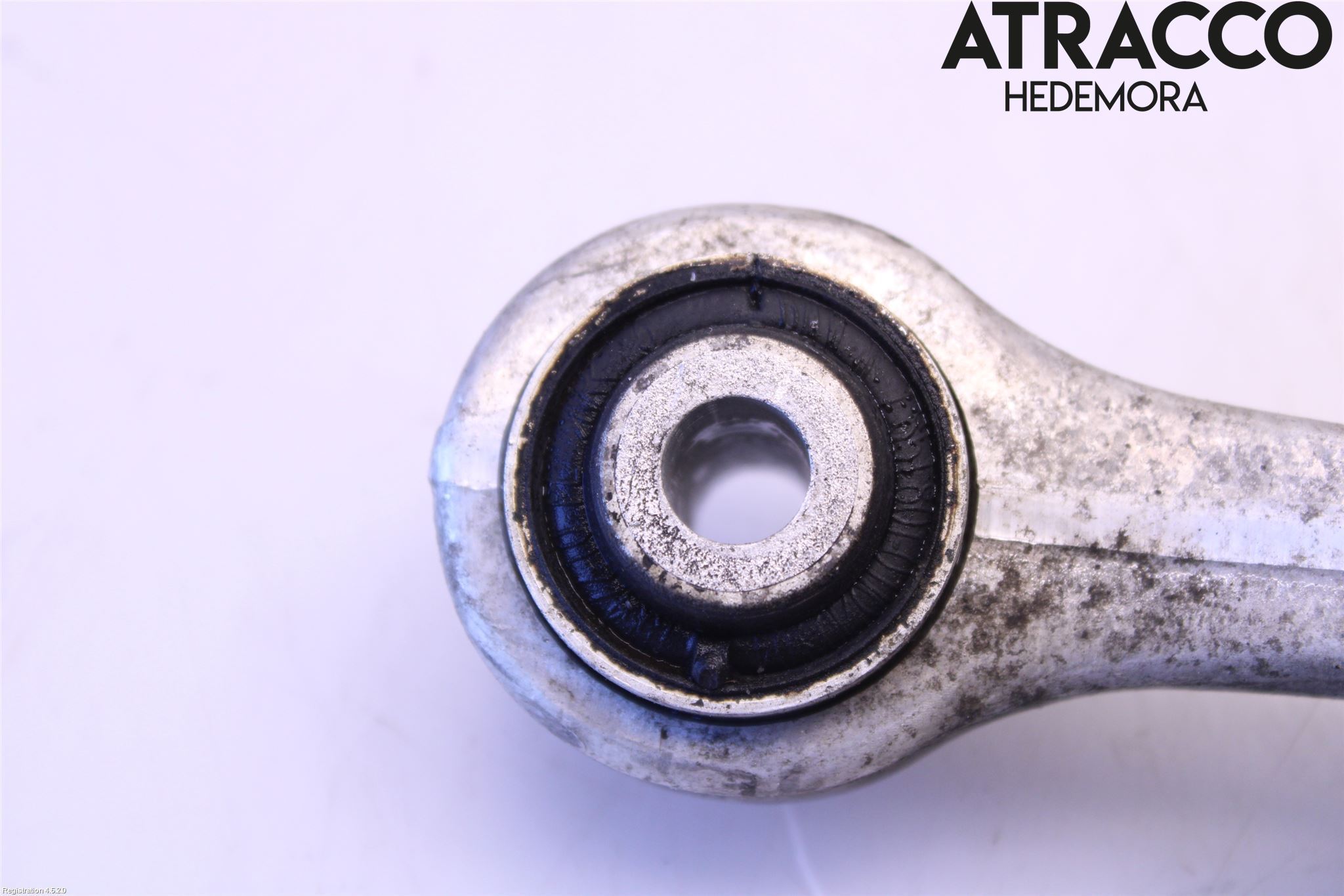 BMW 2 F22/F23/F87 Coupé/Cab 13-21 Bärarm Bak Övre Höger