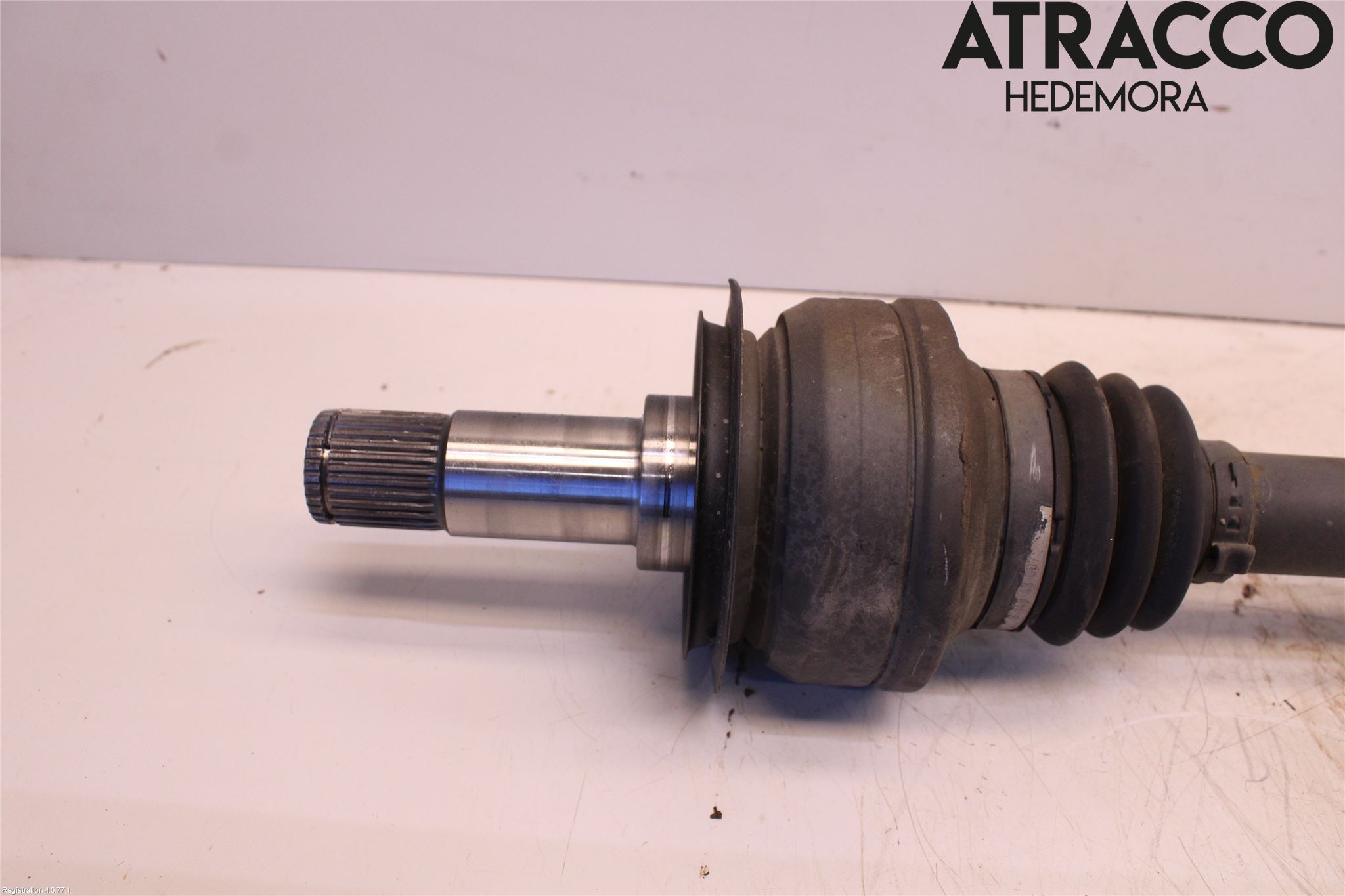 Mercedes-Benz MB C-KLASS (W205) 14-21 Drivaxel Bak Höger
