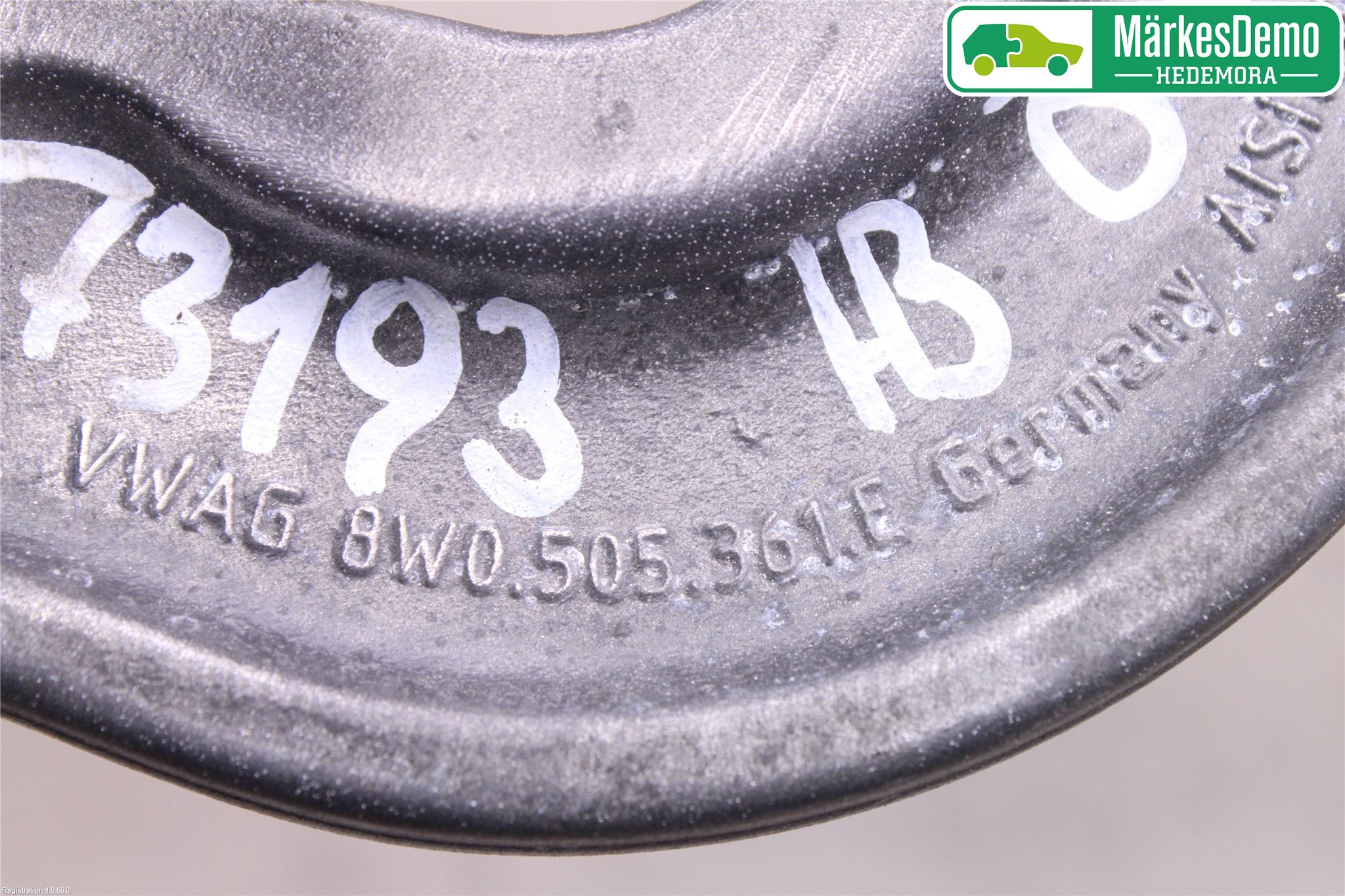 Audi A4/S4 B9 16-19 Bärarm Bak Övre Höger