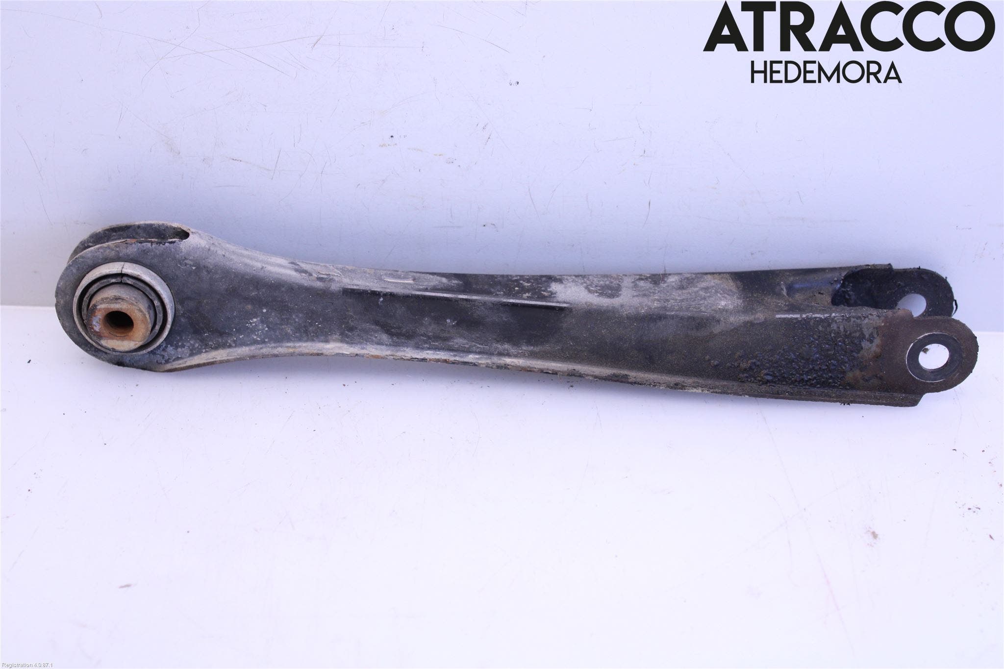 Volvo V90 17->> Bärarm Bak Vänster