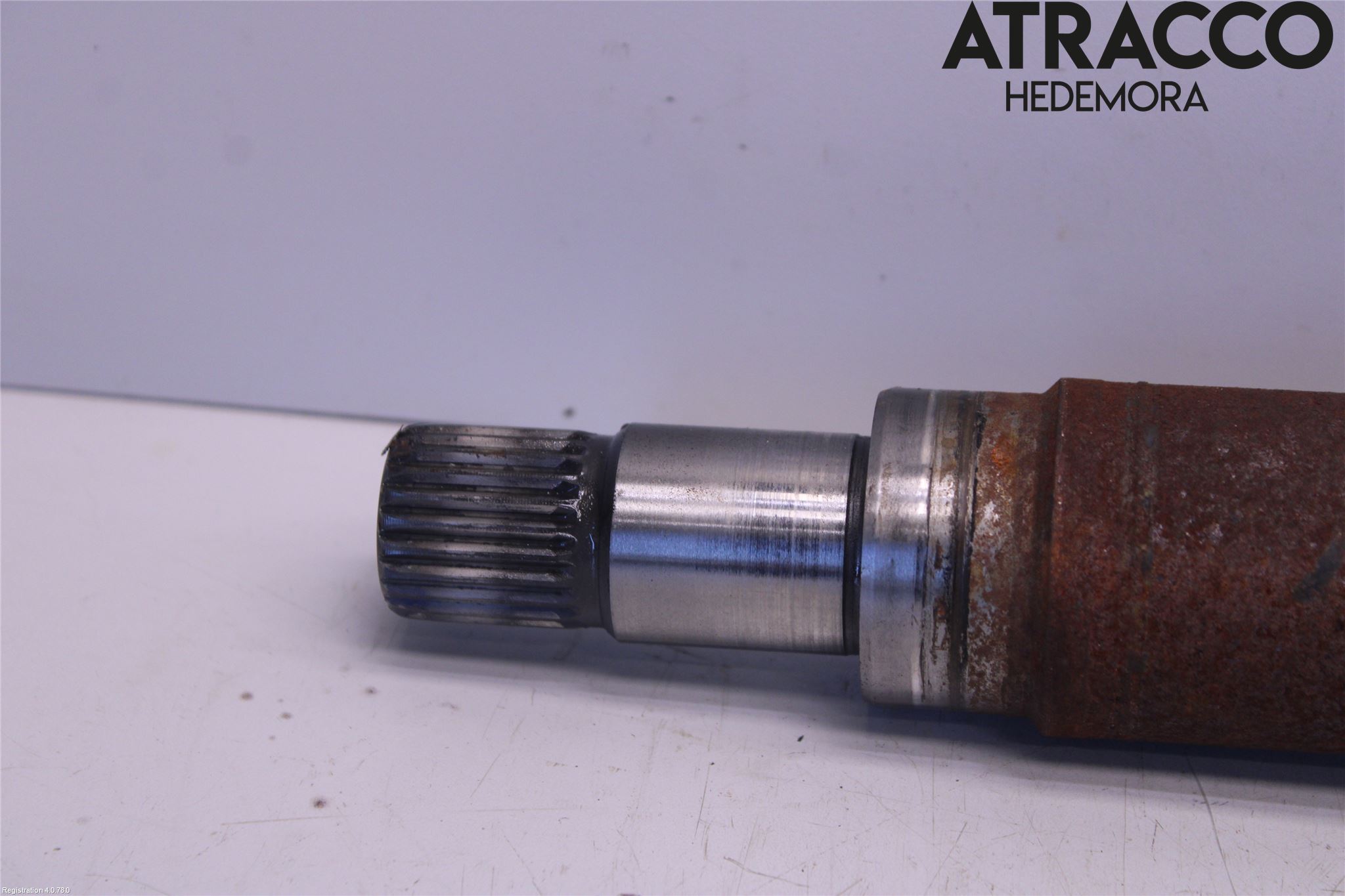 Ford FOCUS 15-18 Drivaxel Fram Höger