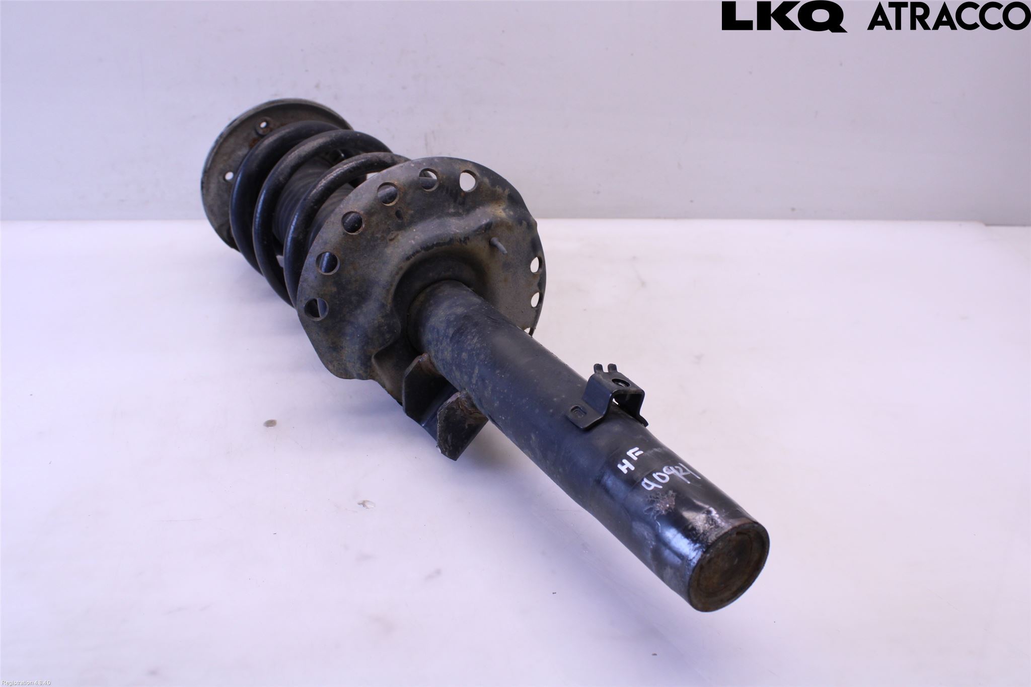 Jaguar E-PACE 17- Fjäderben Fram Höger