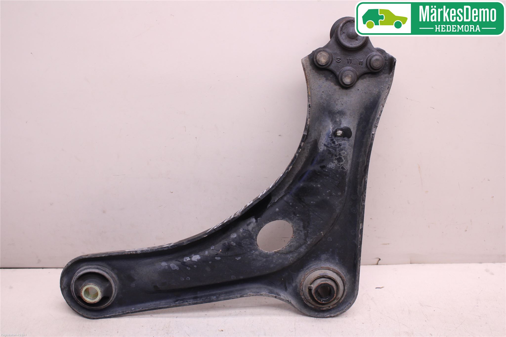 Peugeot 208 12-15 Bärarm Fram Undre Hö