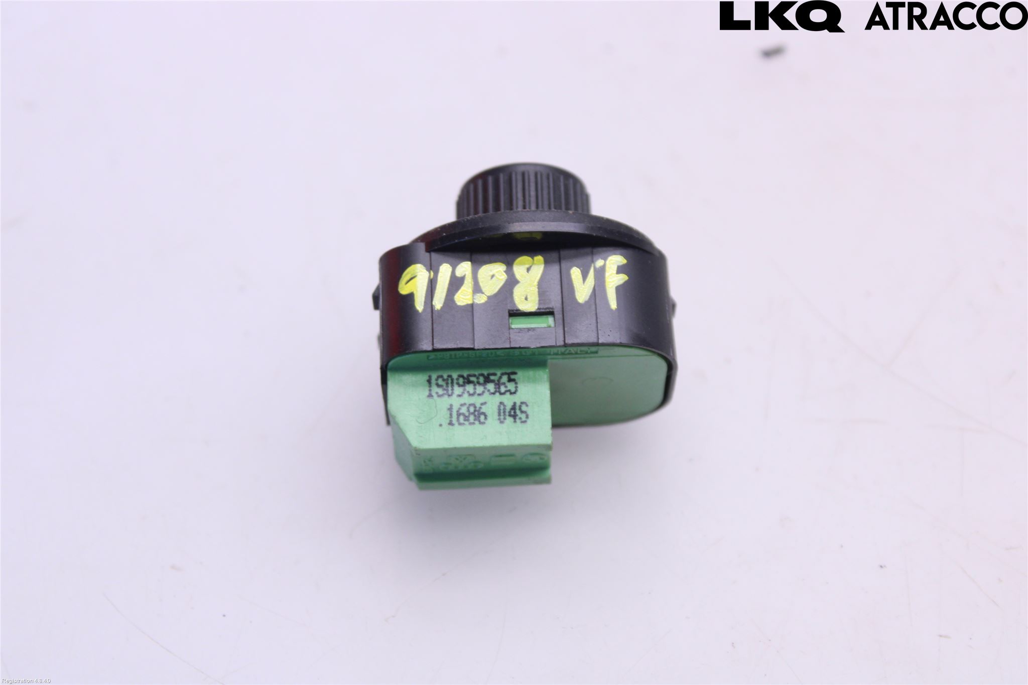 Volkswagen VW UP! / E-UP! Strömställare Spegel